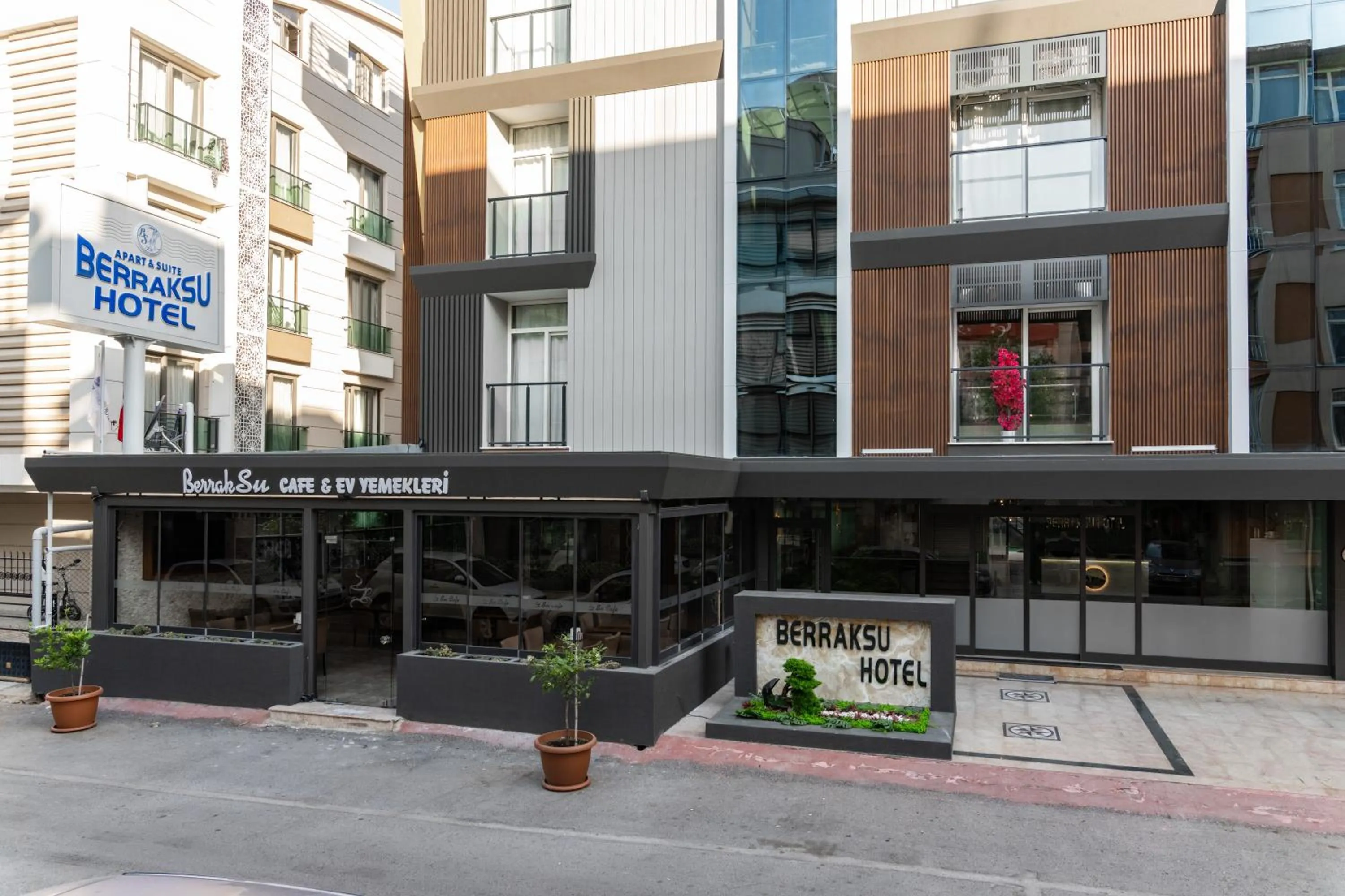 Property building in Berrak Su Hotel