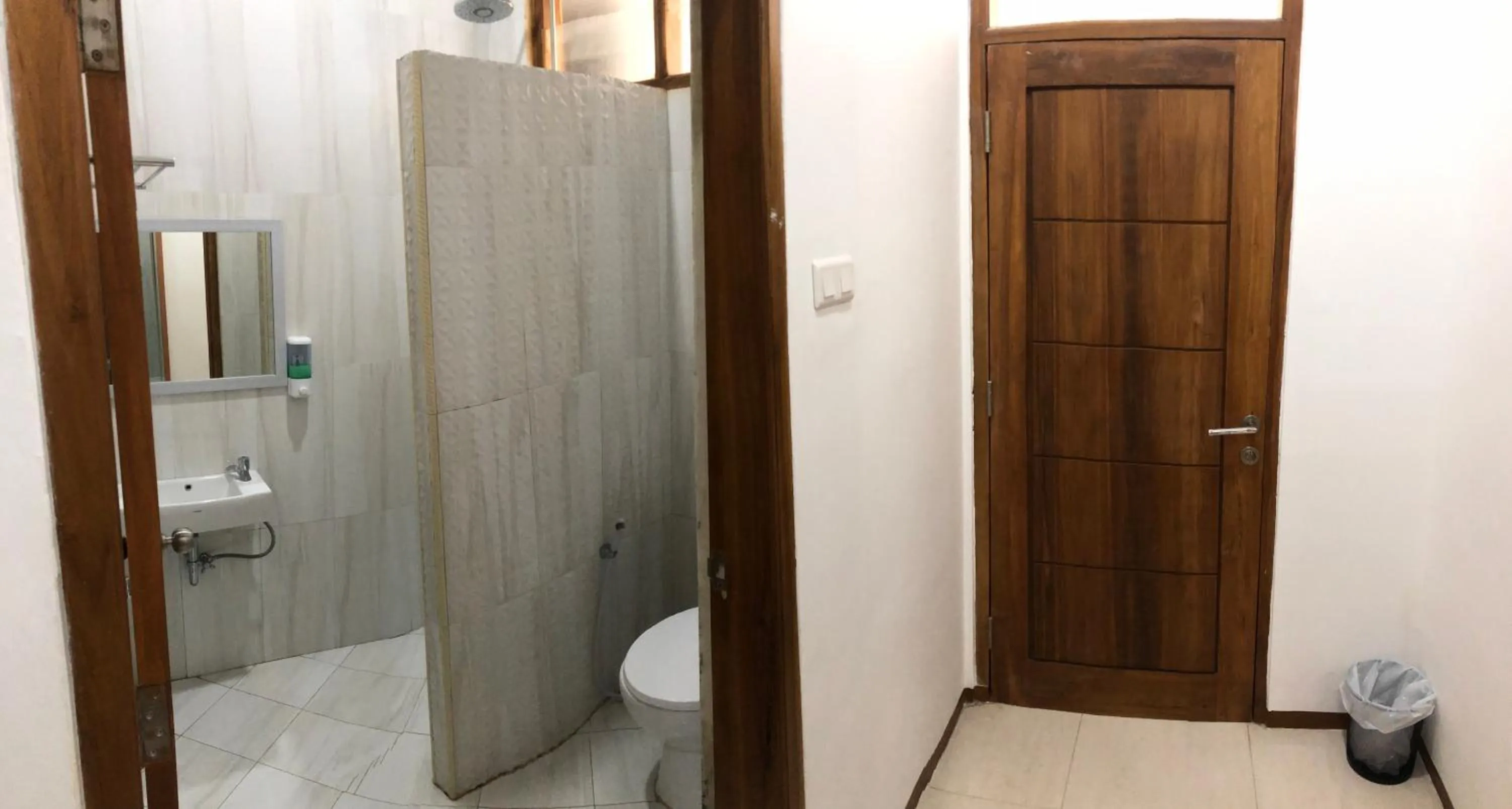 Aurora Hotel Siliwangi