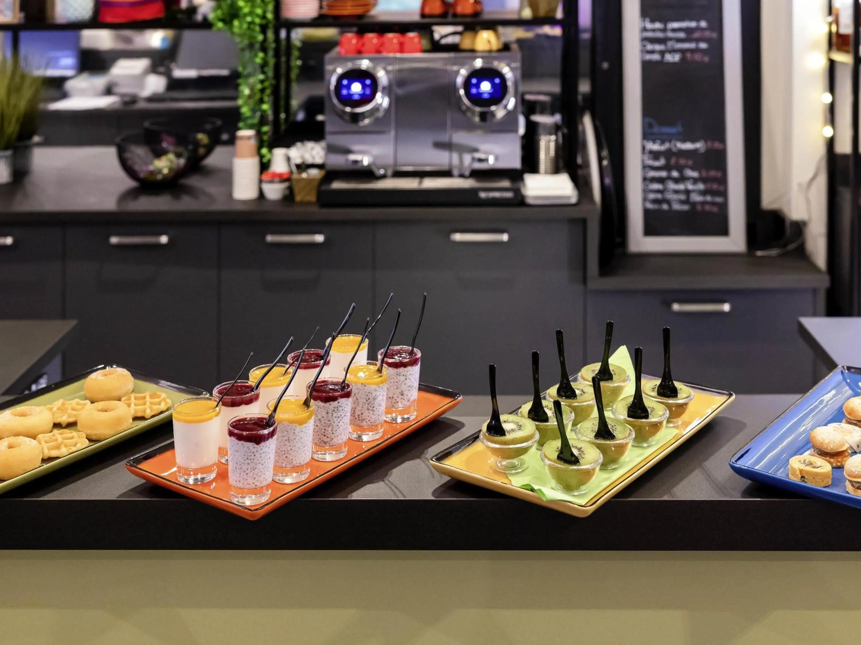 Meeting/conference room in ibis Styles Perpignan Centre Gare