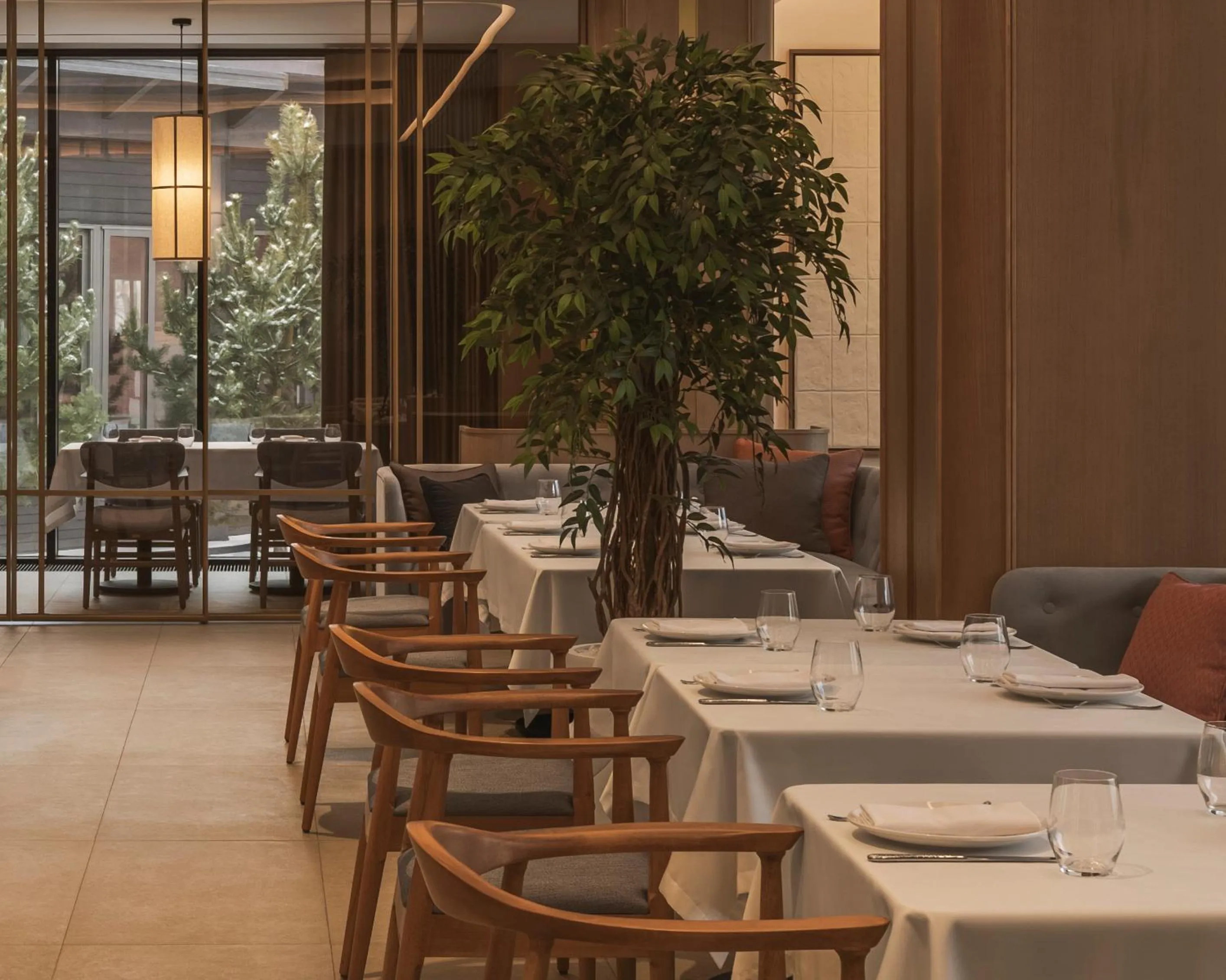 Restaurant/places to eat in Cosmonaut