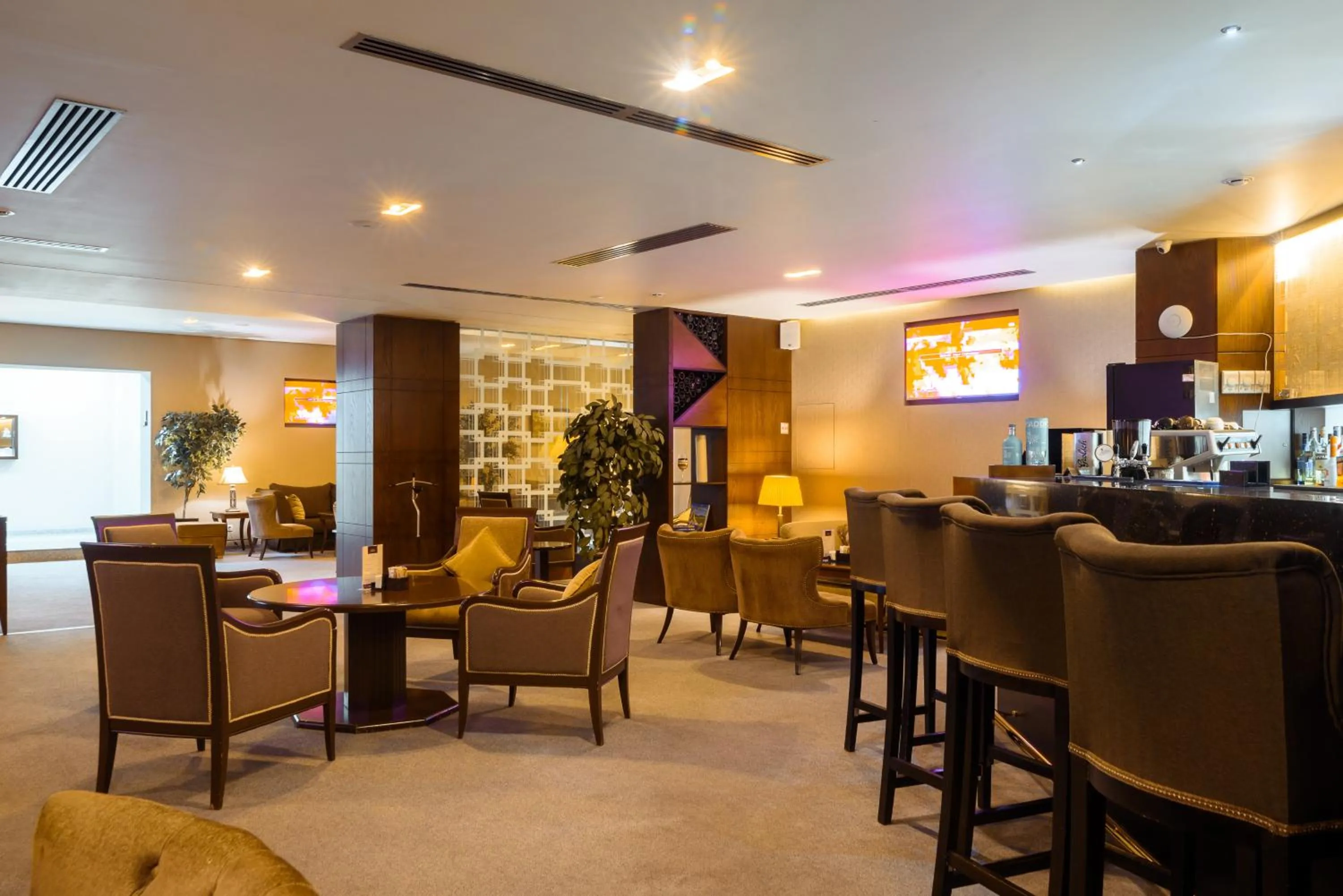 Restaurant/places to eat in Cosmonaut