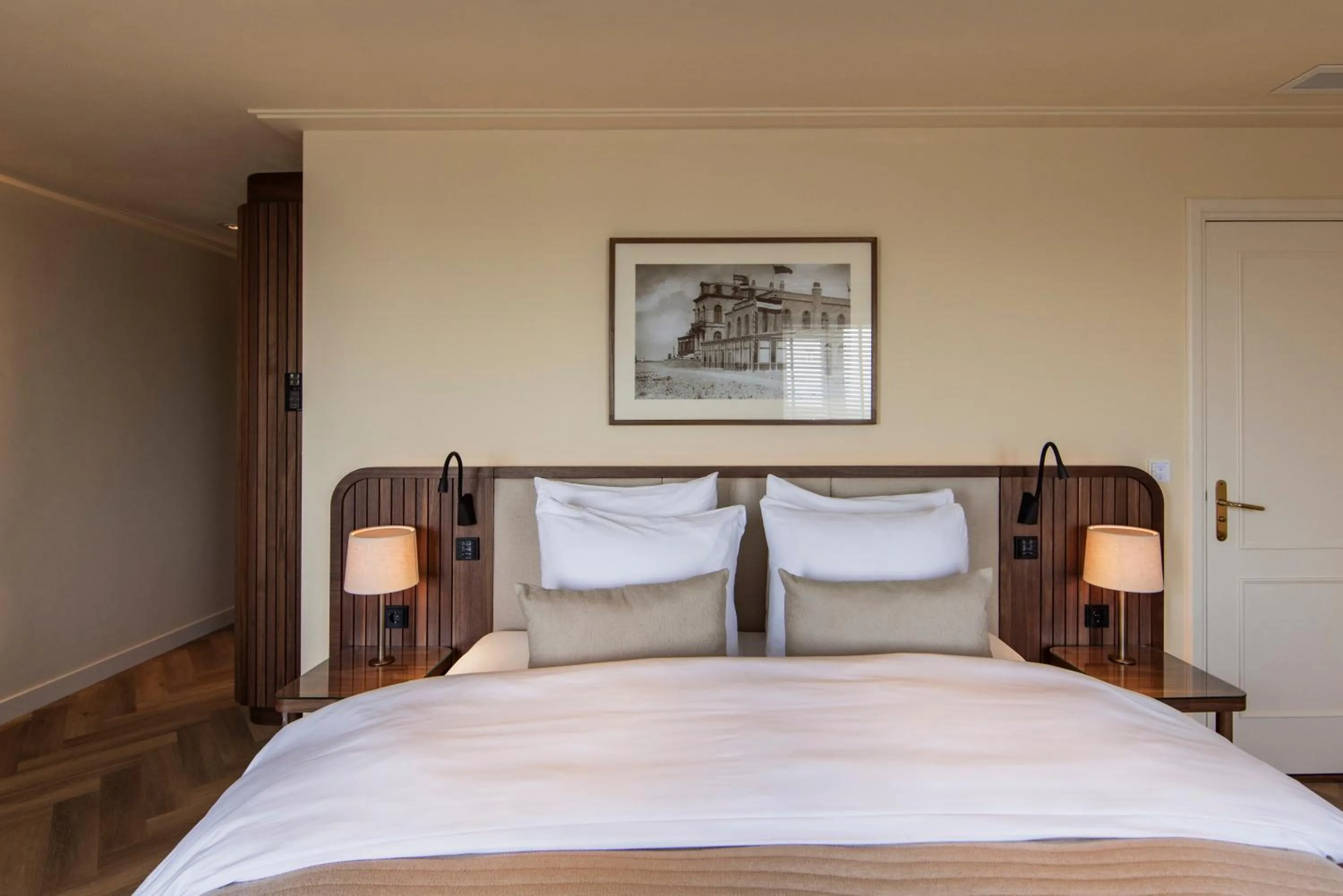 Bedroom, Bed in Grand Hotel Huis ter Duin