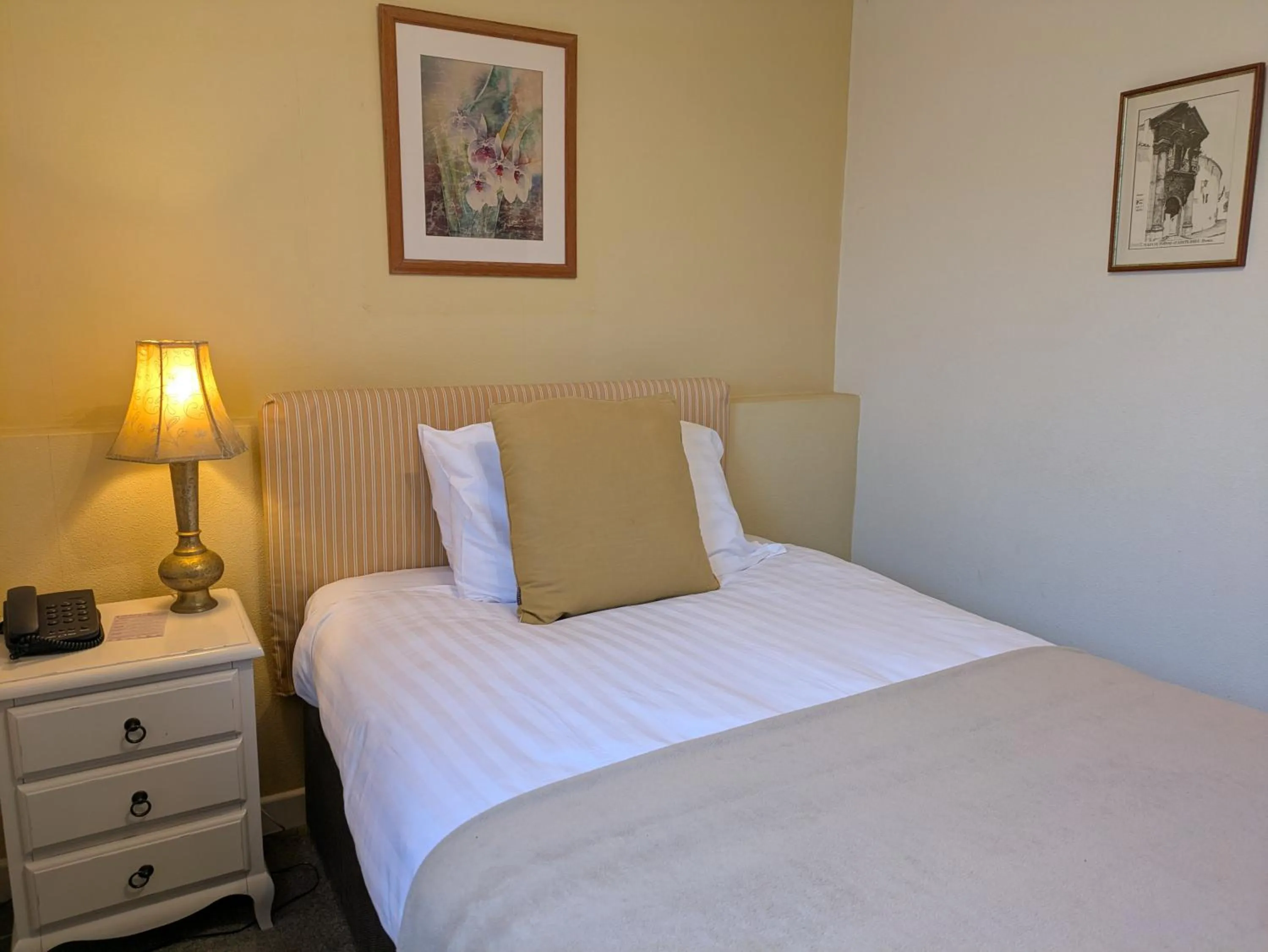 Bedroom, Bed in Diglis House Hotel