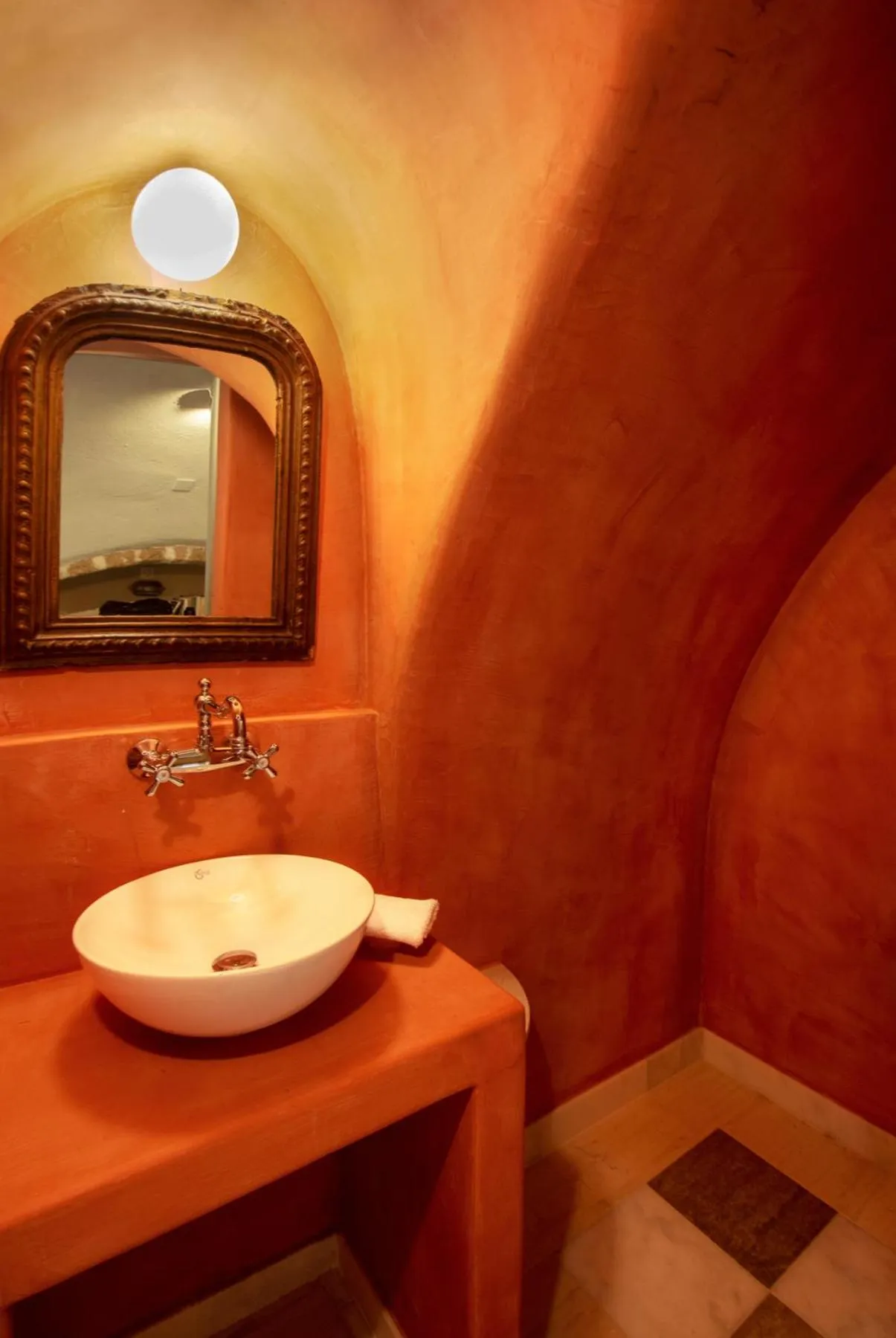 Bathroom in Byzantino Boutique Hotel