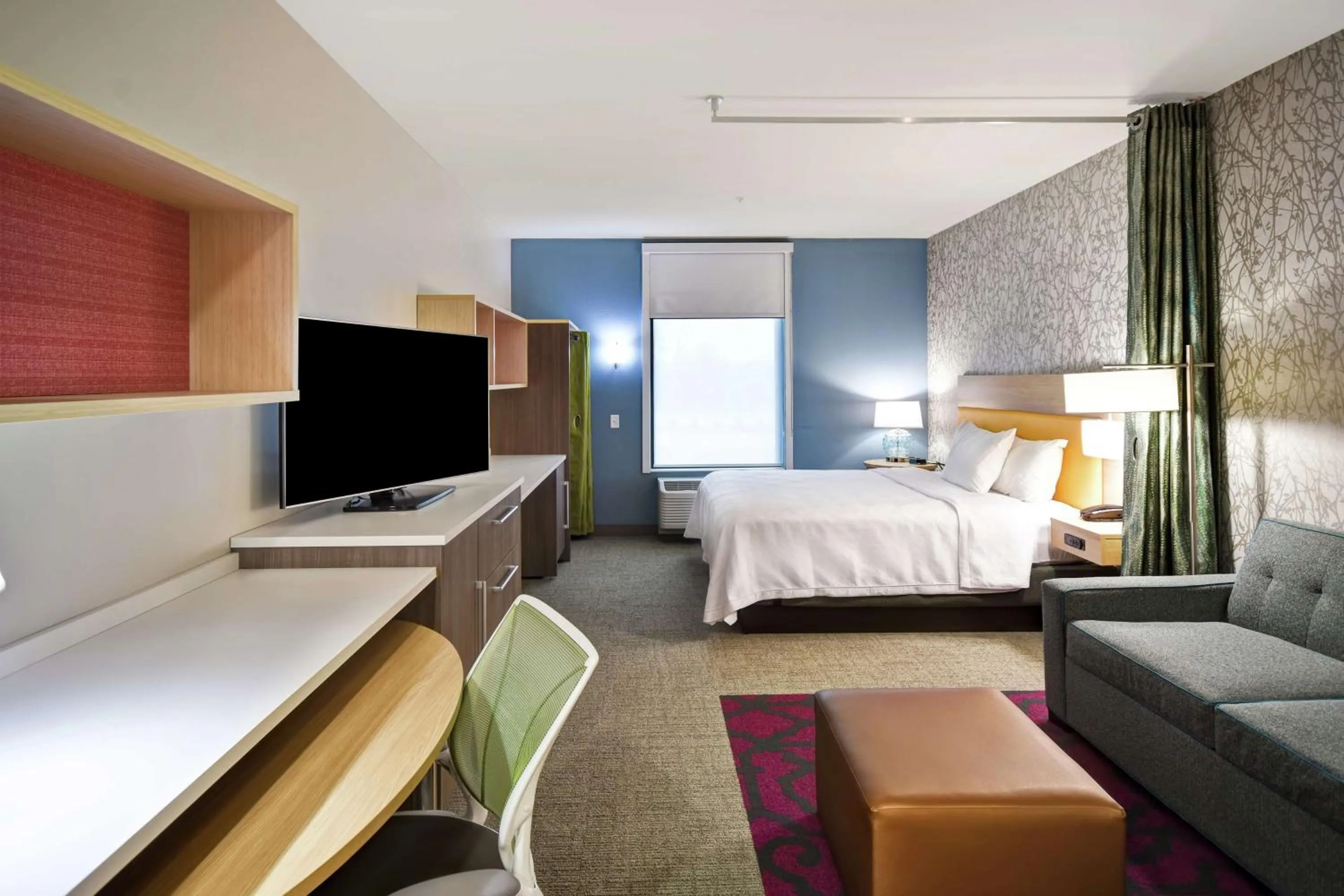 Bedroom, Bed in Home2 Suites By Hilton Frankfort