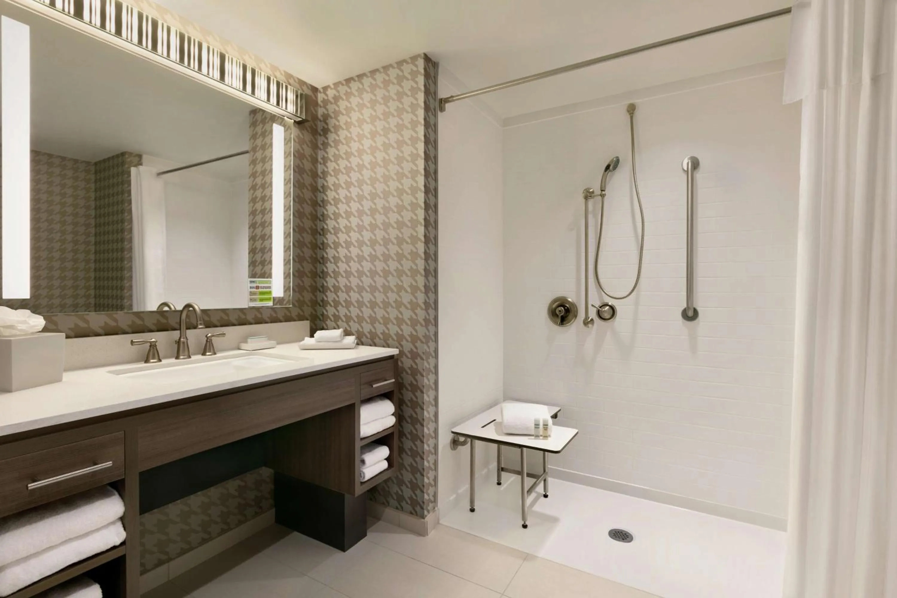 Bathroom in Home2 Suites By Hilton Chantilly Dulles Airport