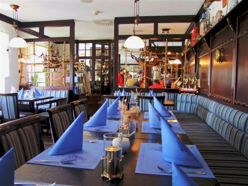 Restaurant/places to eat in Hotel Gastmahl des Meeres