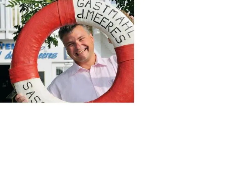 People in Hotel Gastmahl des Meeres