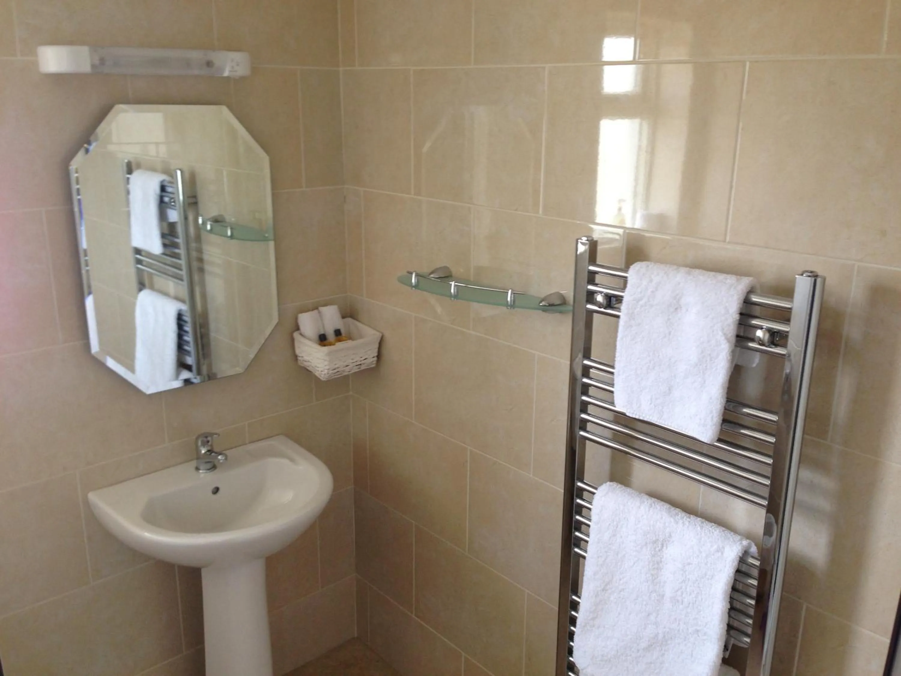 Bathroom in Cill Bhreac House B&B