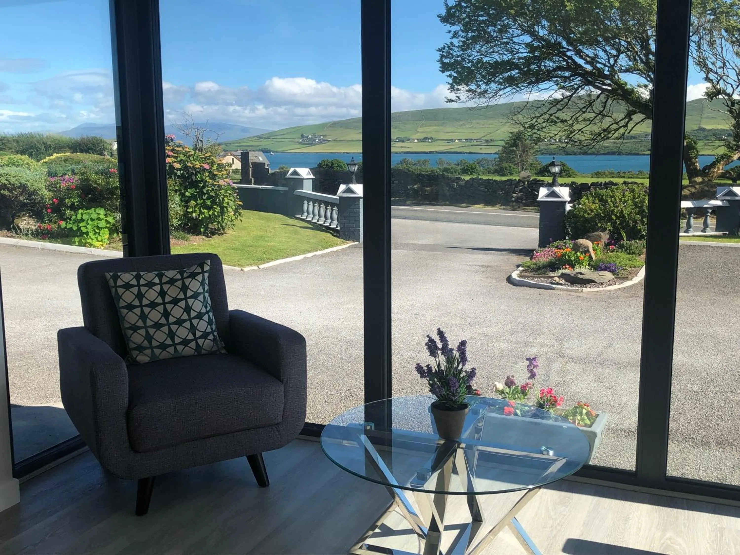 Seating area in Cill Bhreac House B&B