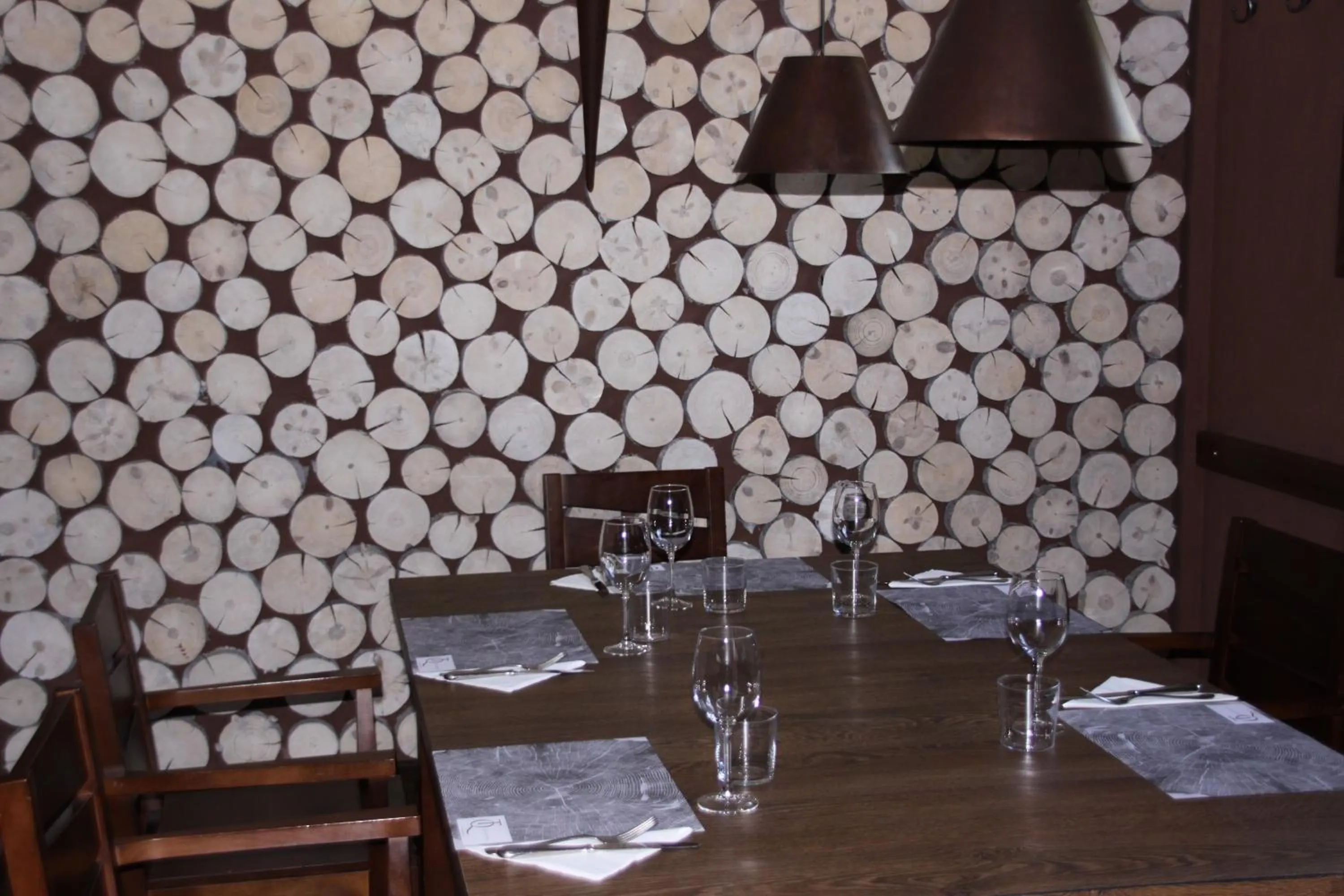 Restaurant/places to eat in Apartahotel Tres Quiñones