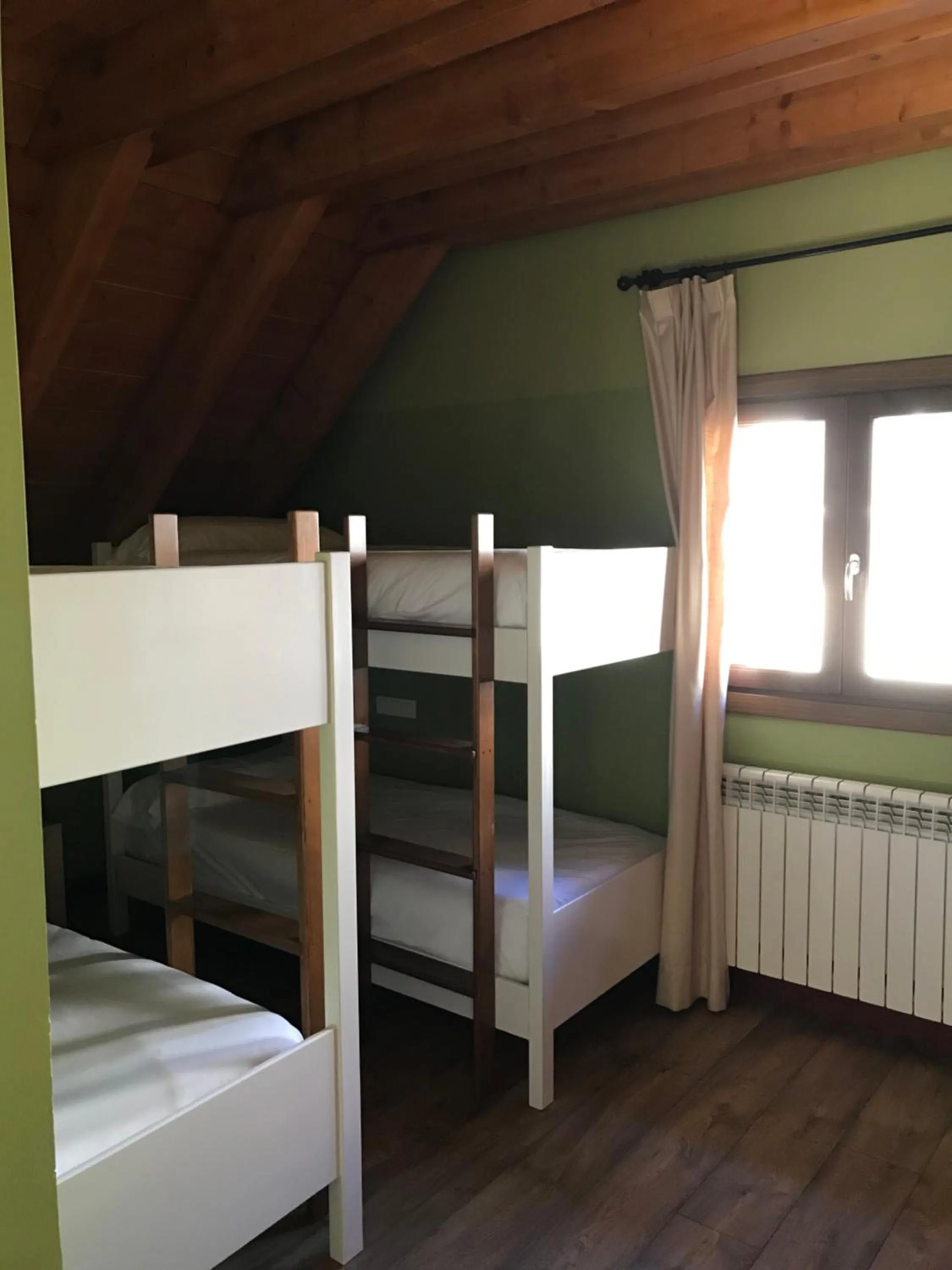 bunk bed, Bed in Apartahotel Tres Quiñones