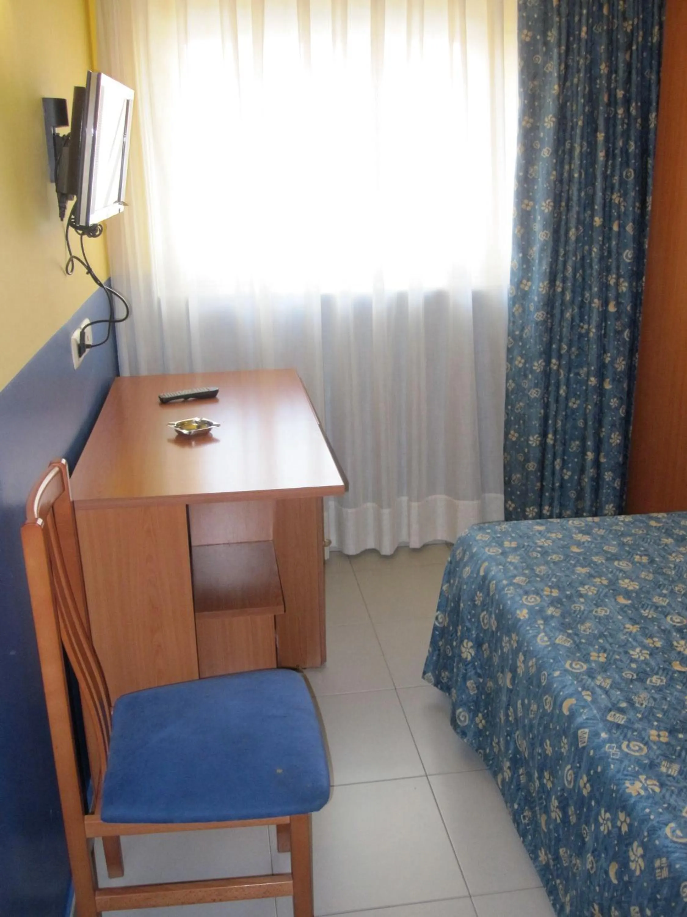 TV and multimedia, Bed in Hotel Blauet by Bossh! Hotels