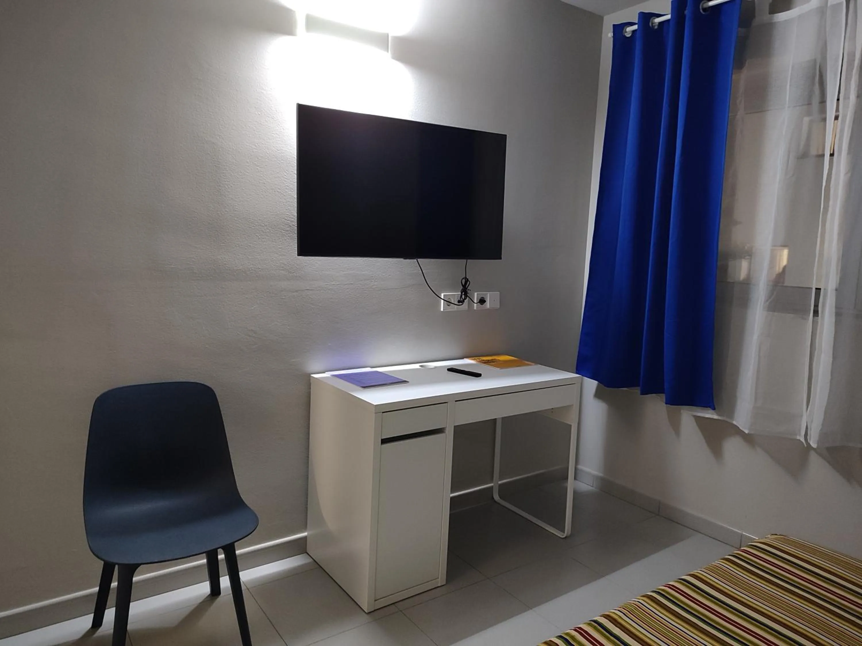 TV and multimedia in Hotel Blauet by Bossh! Hotels