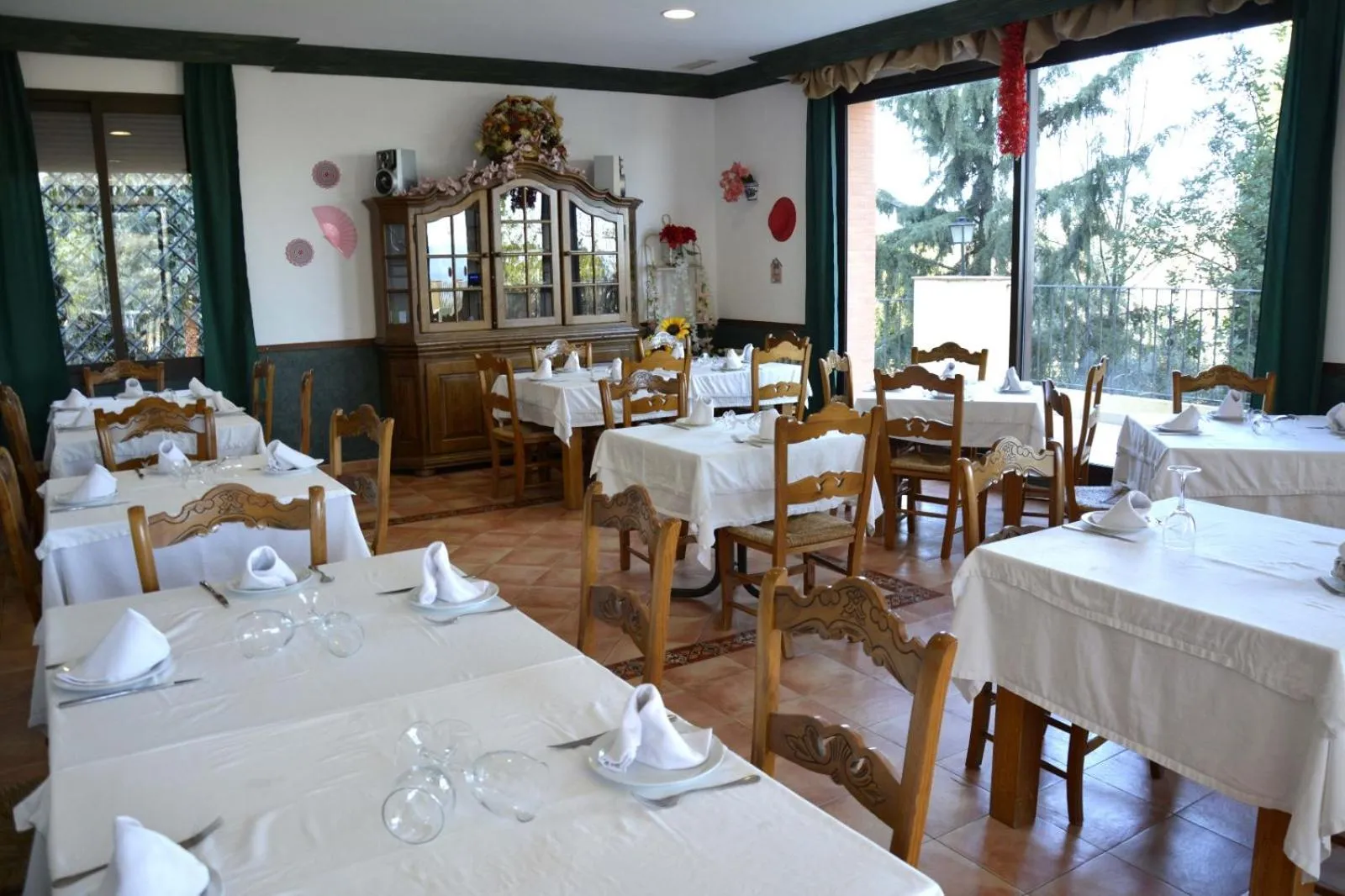 Restaurant/places to eat in Hotel Sierra de Araceli Lucena