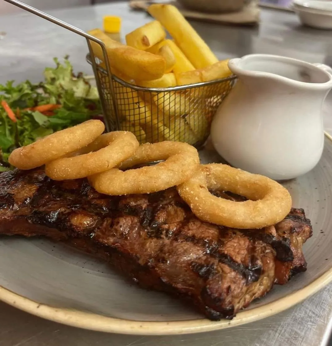 Dining area in Kings Park Hotel
