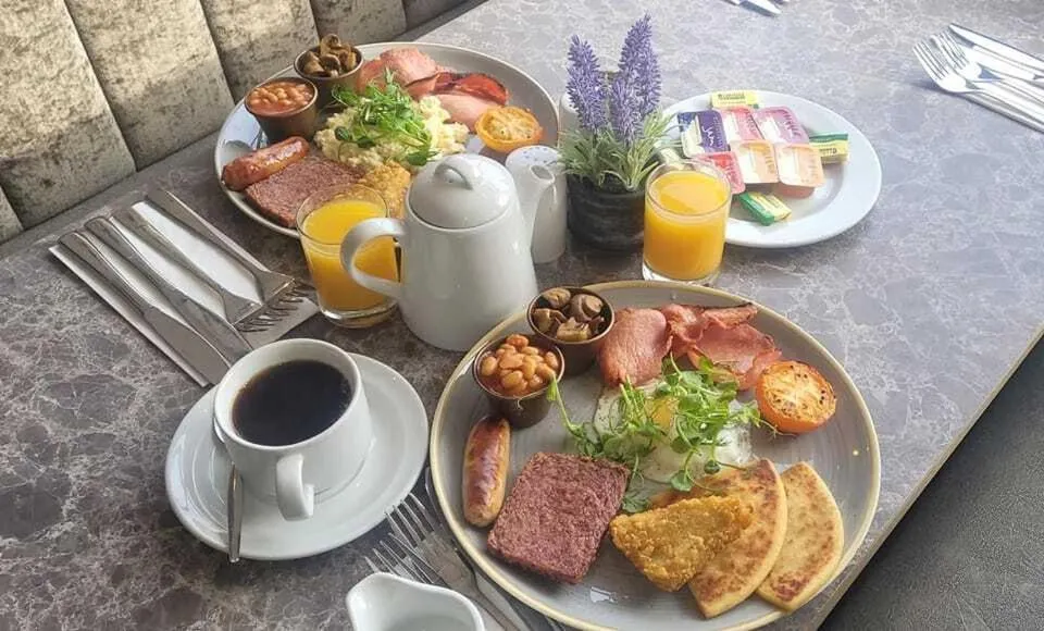 Dining area in Kings Park Hotel