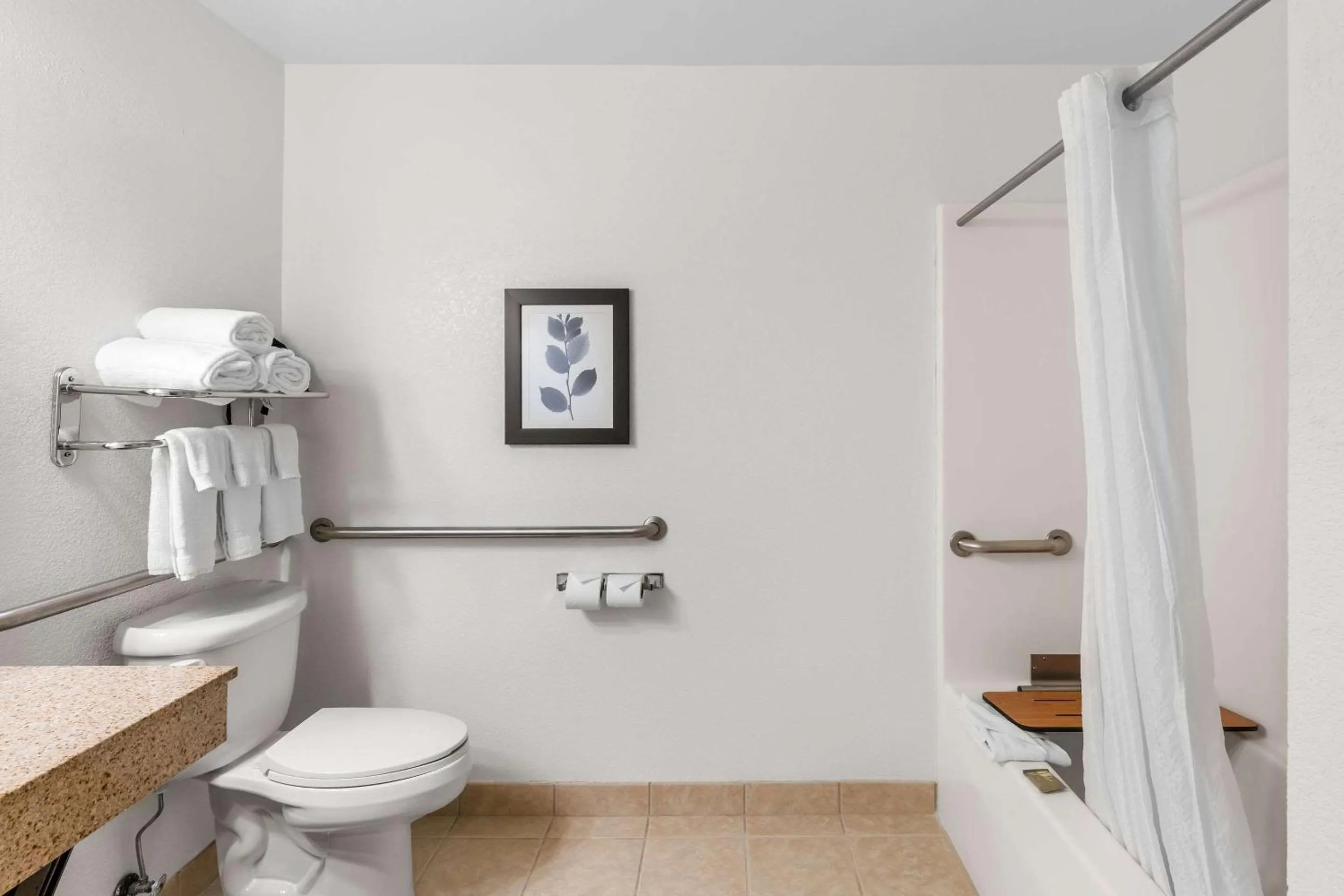 Bedroom in Country Inn & Suites by Radisson, Hot Springs, AR