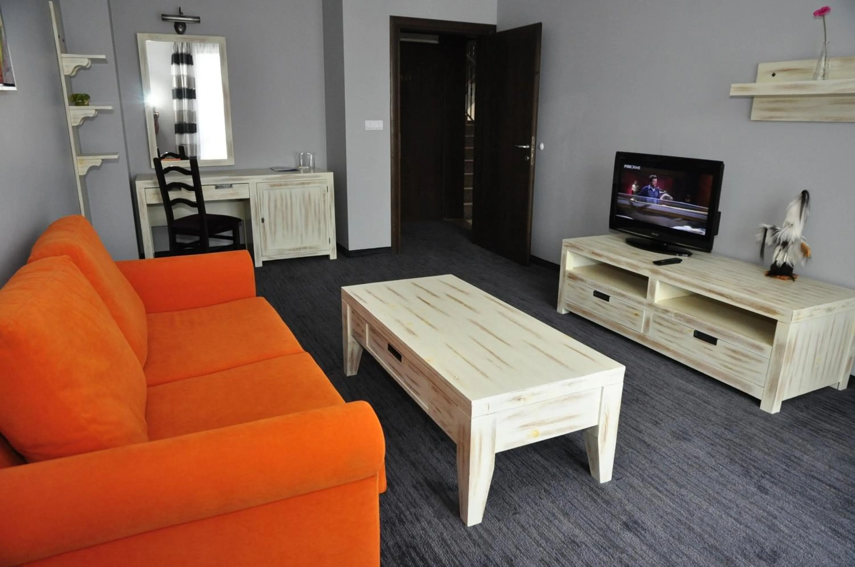 Photo of the whole room in 3 Mountains Hotel