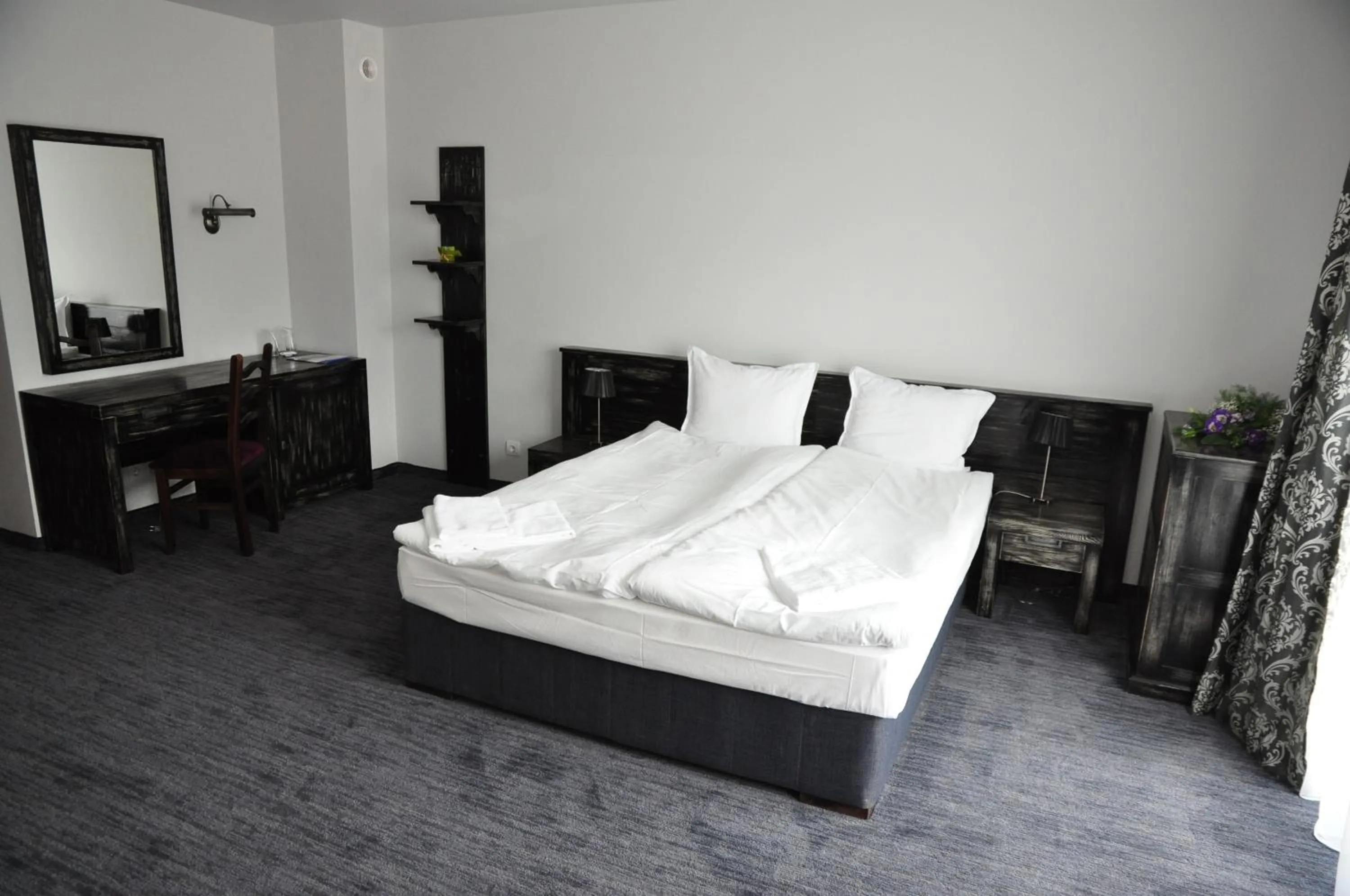 Photo of the whole room, Bed in 3 Mountains Hotel