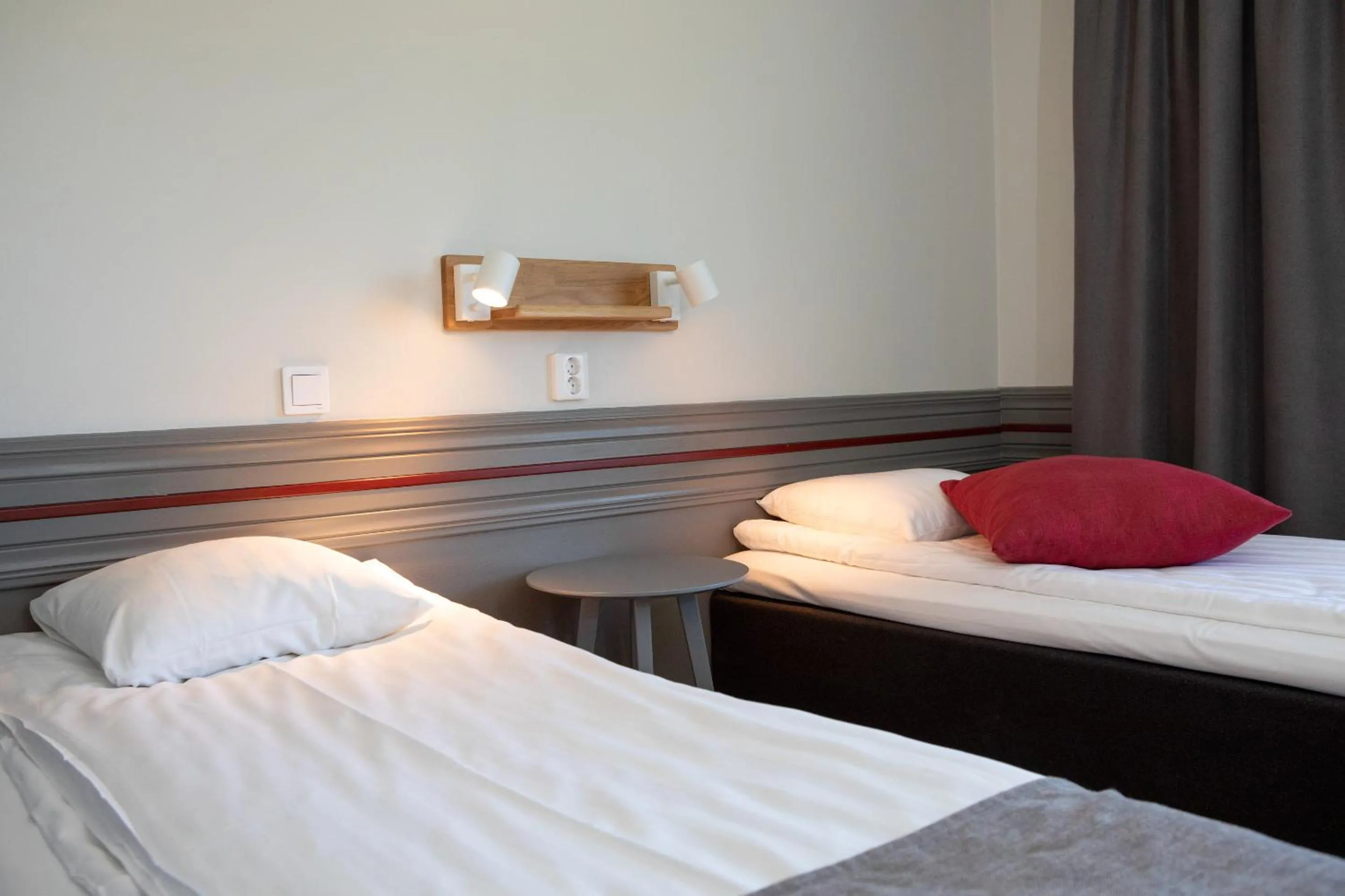 Bed in Gylle Hotell & Restaurang Brödernas