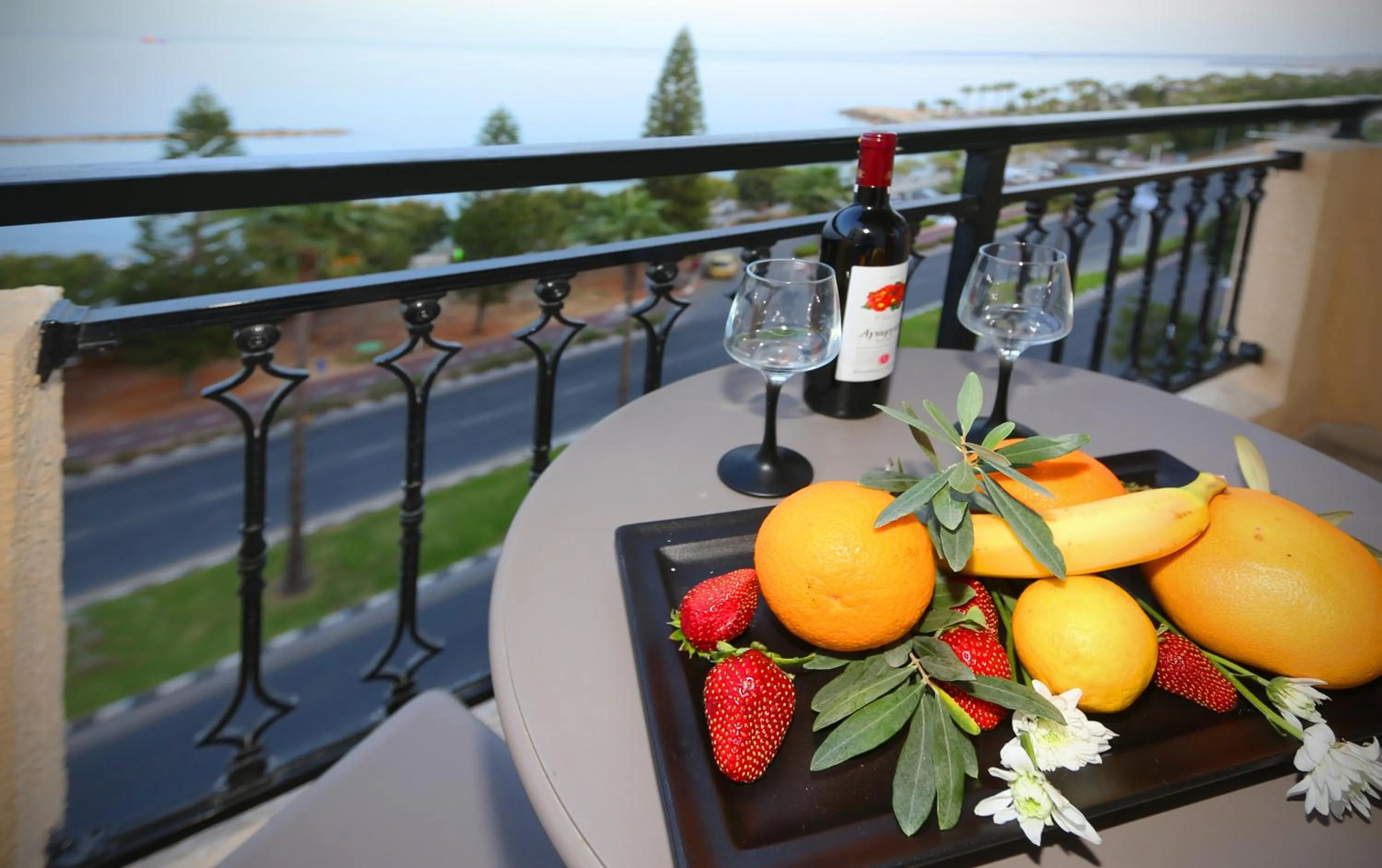 Pier Beach Hotel Apartments