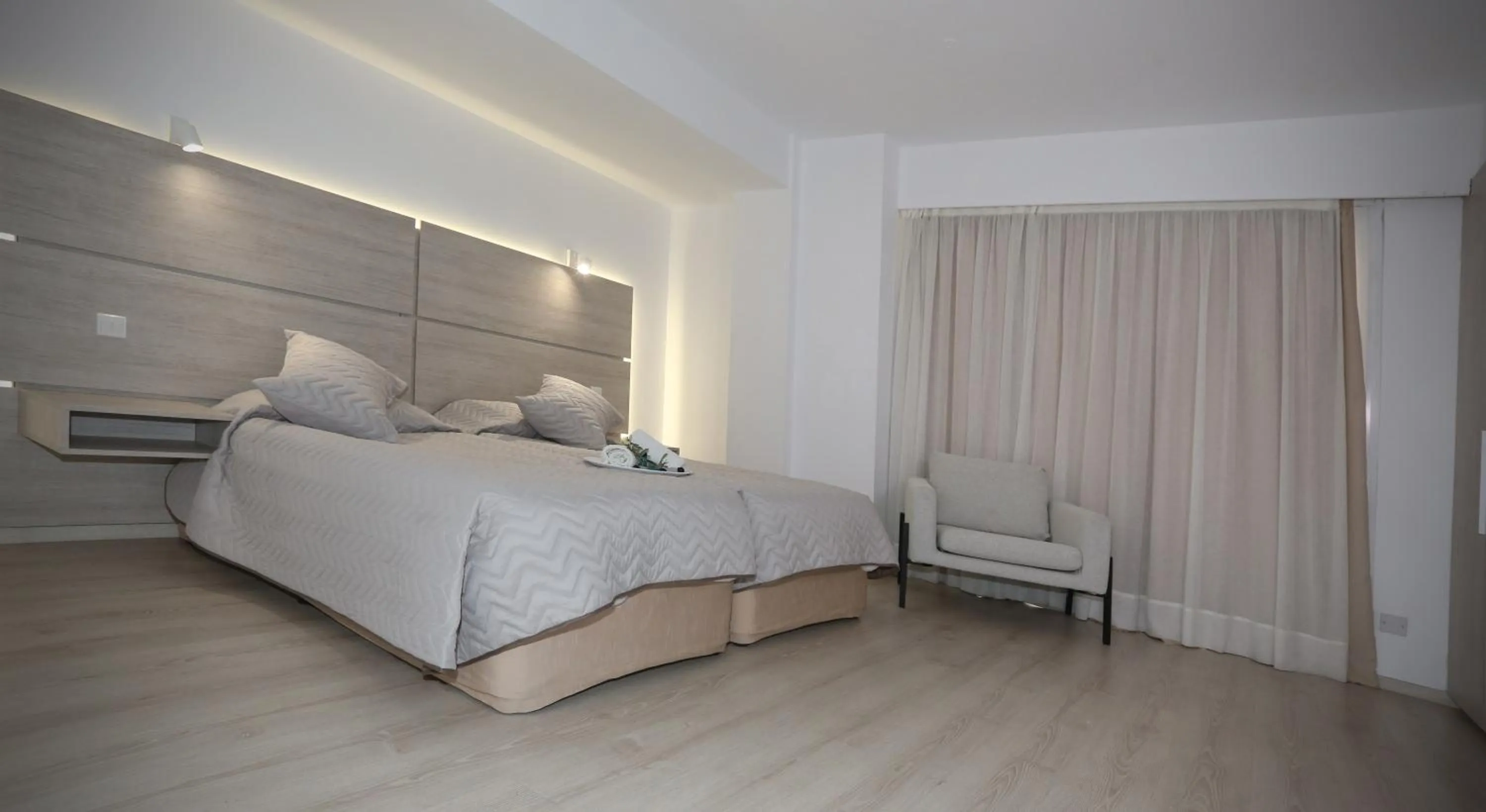 Bed in Pier Beach Hotel Apartments