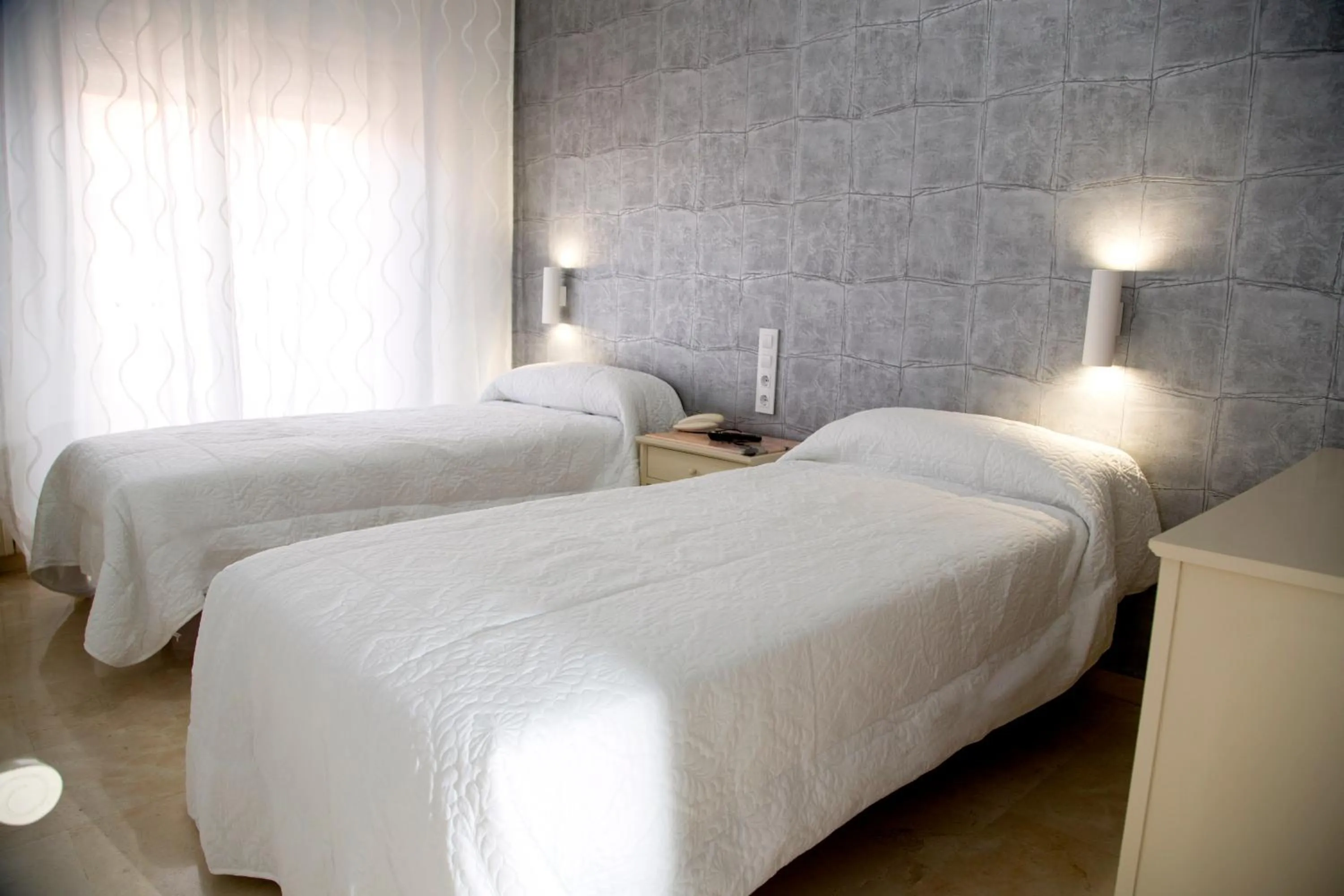 Bed in Hotel Reina Victoria