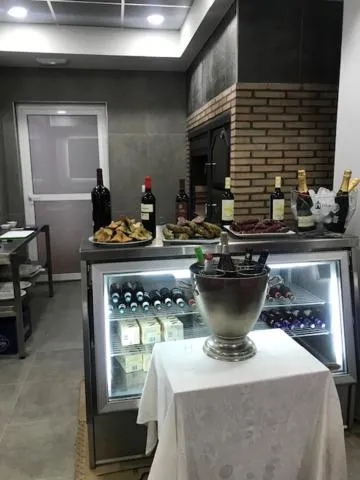 Restaurant/places to eat in Hotel Reina Victoria