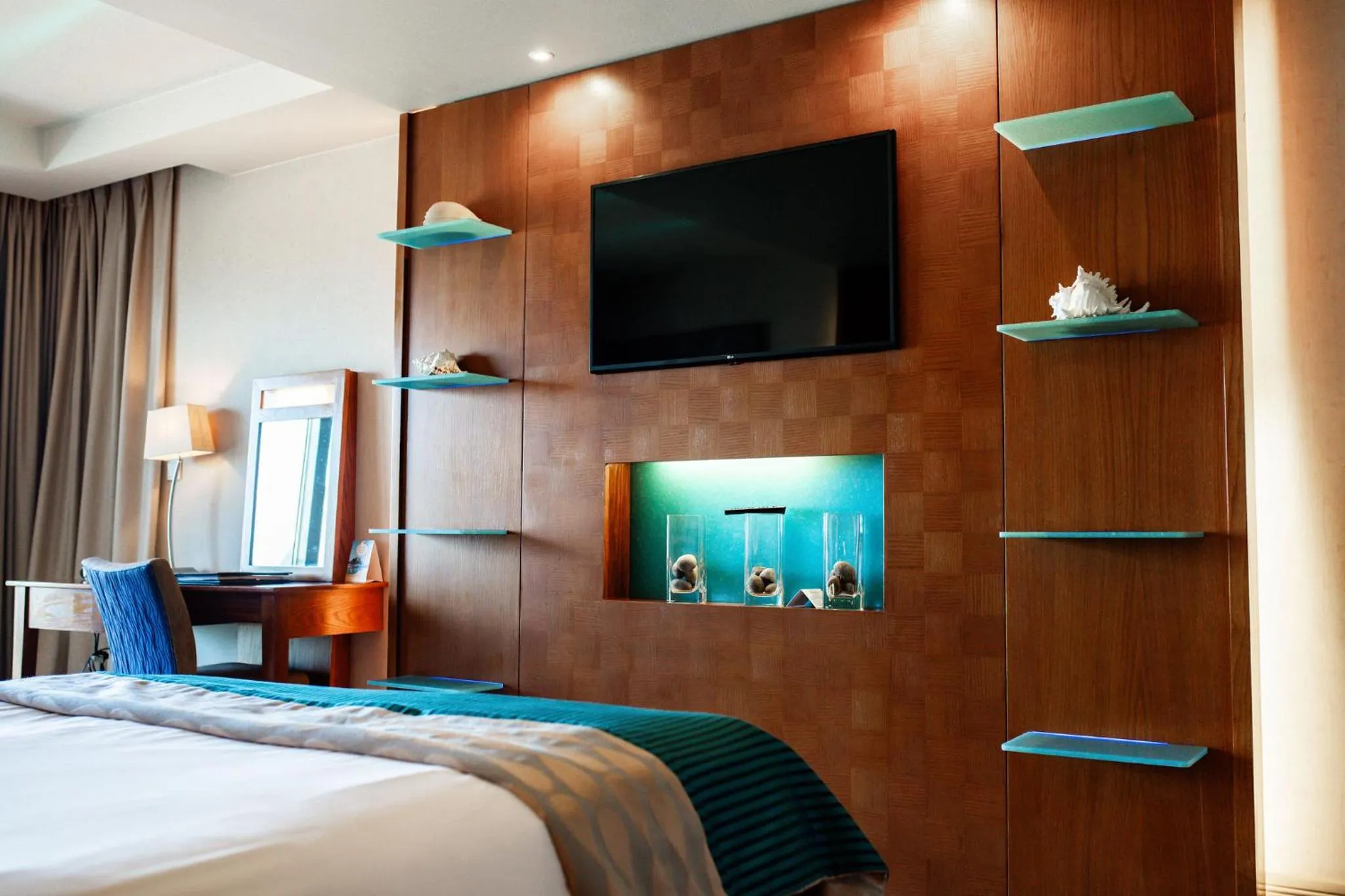 Bedroom, Bed in The Royal Yacht