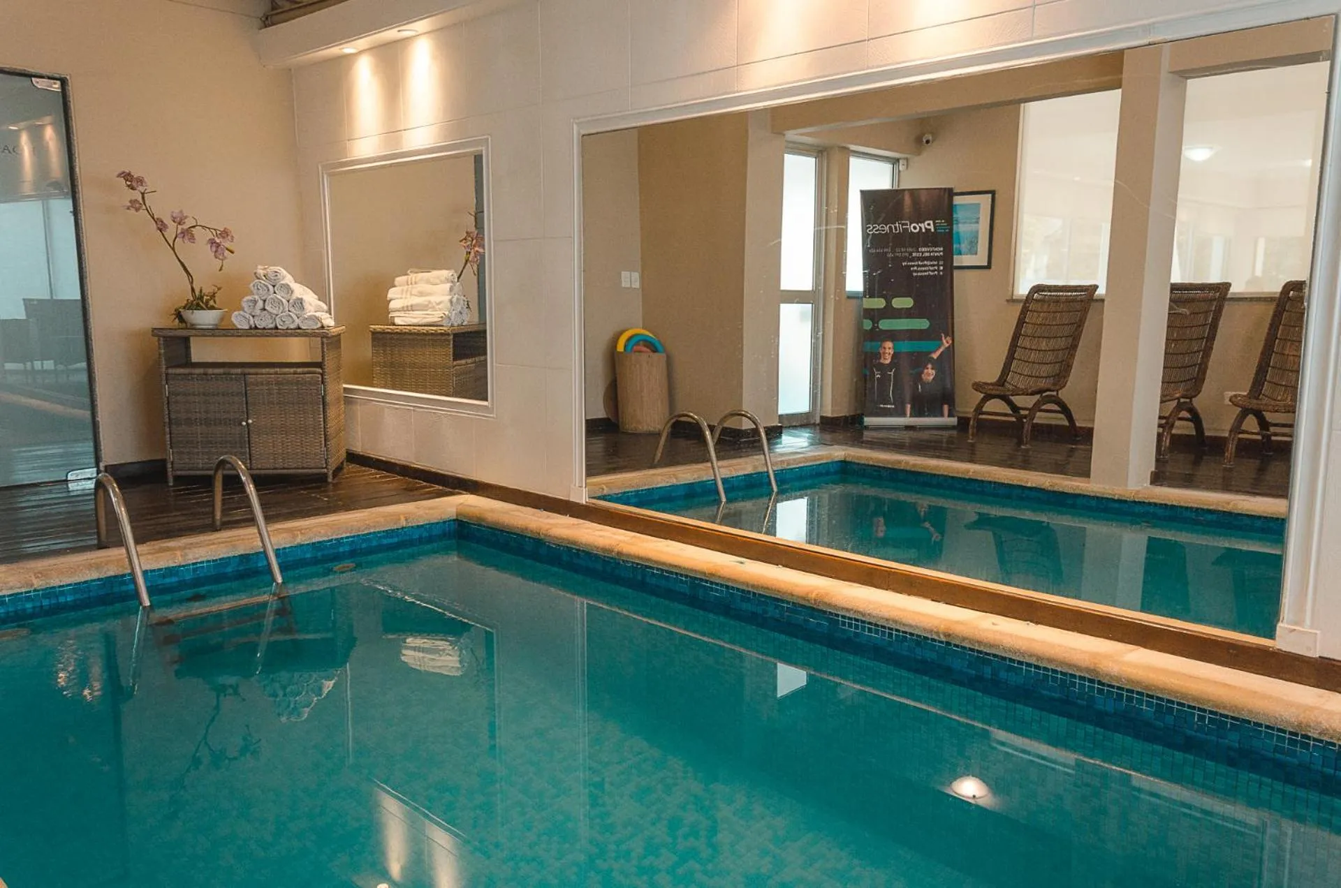 Swimming pool in Hotel Sunset Beach