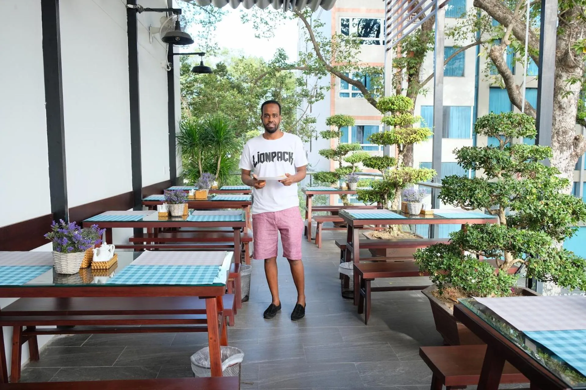 Restaurant/places to eat in The Umi Hotel