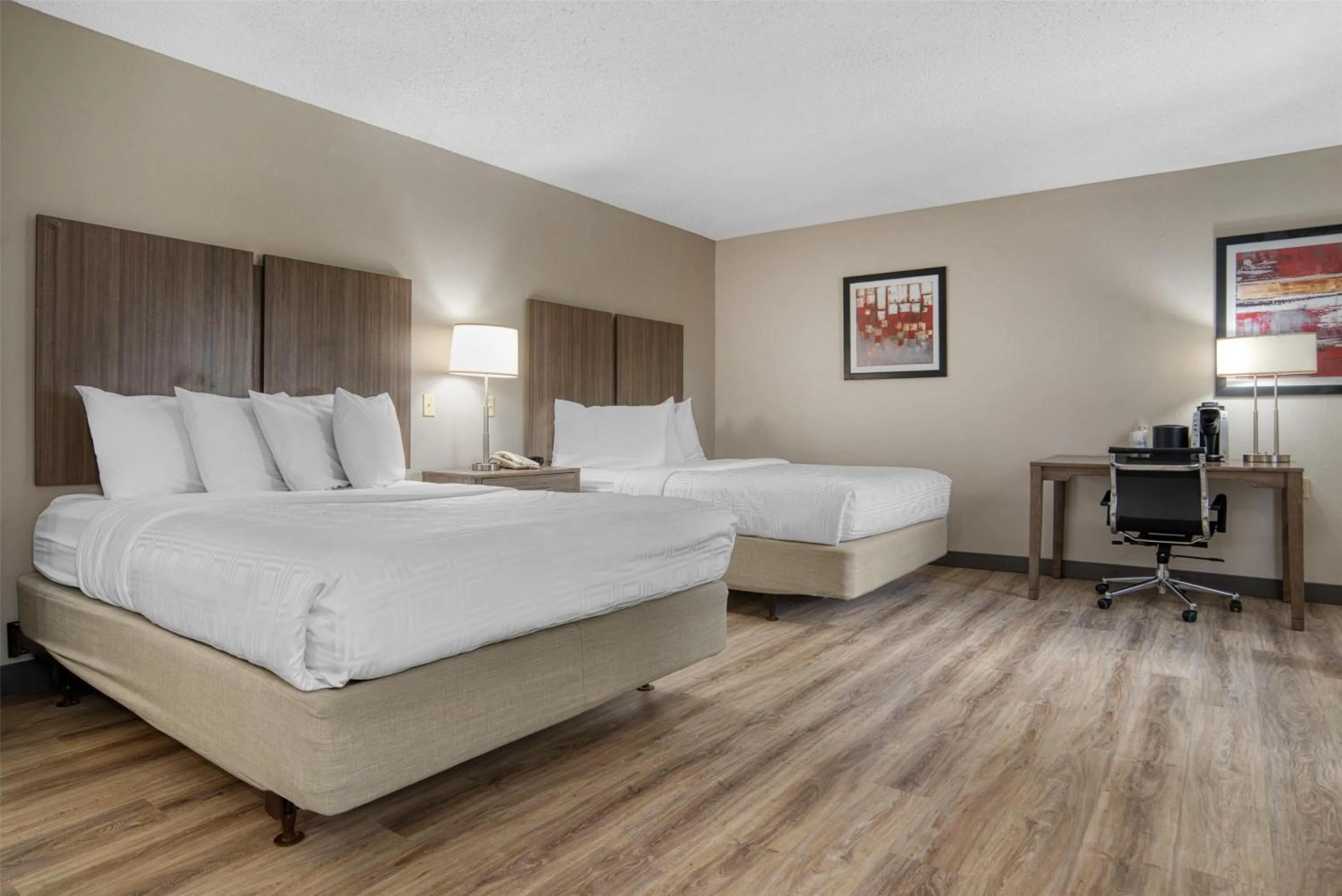 Bedroom, Bed in Best Western Plus Philadelphia-Choctaw Hotel and Suites
