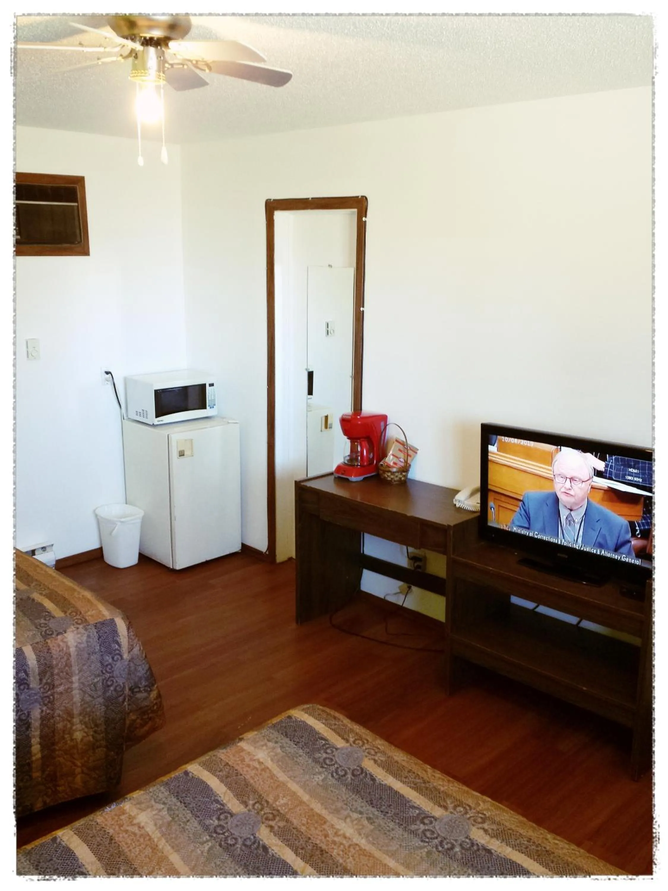 TV and multimedia in Moosomin Motel