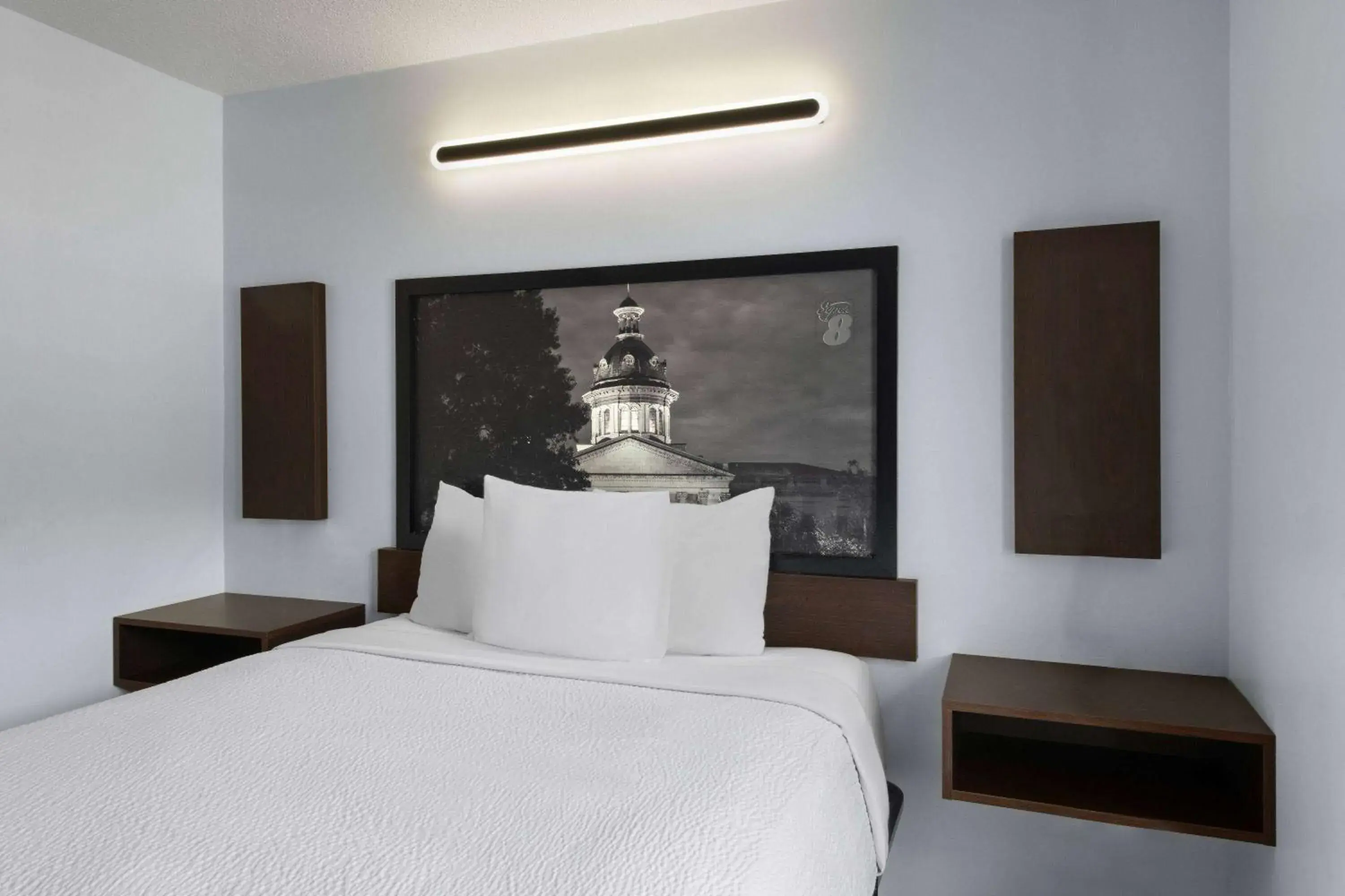 Queen Room - Non-Smoking in Super 8 by Wyndham Harbison/Parkridge Hospital Queen Room - Non-Smoking in Super 8 by Wyndham Harbison/Parkridge Hospital