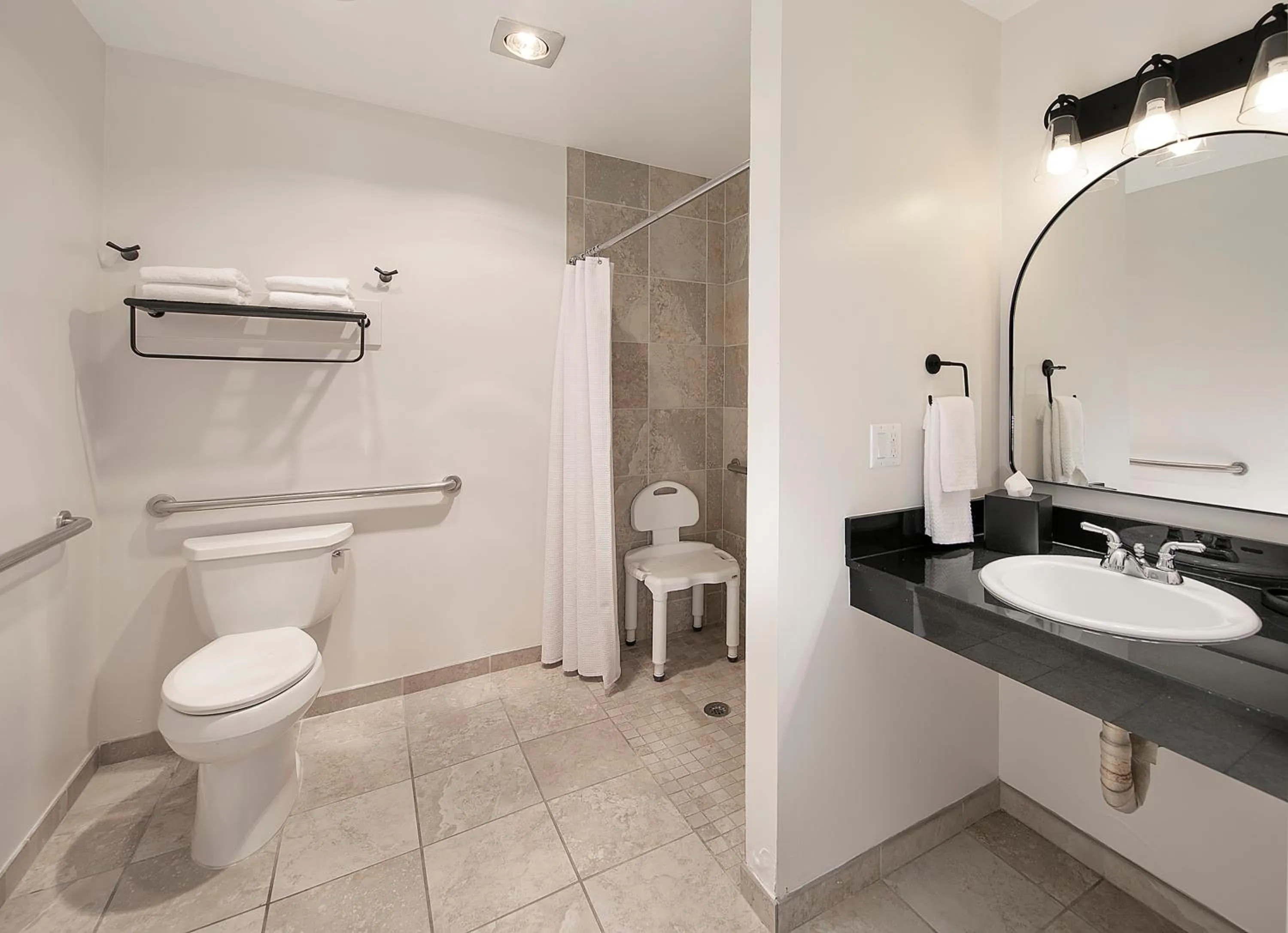 Shower in Half Moon Bay Lodge