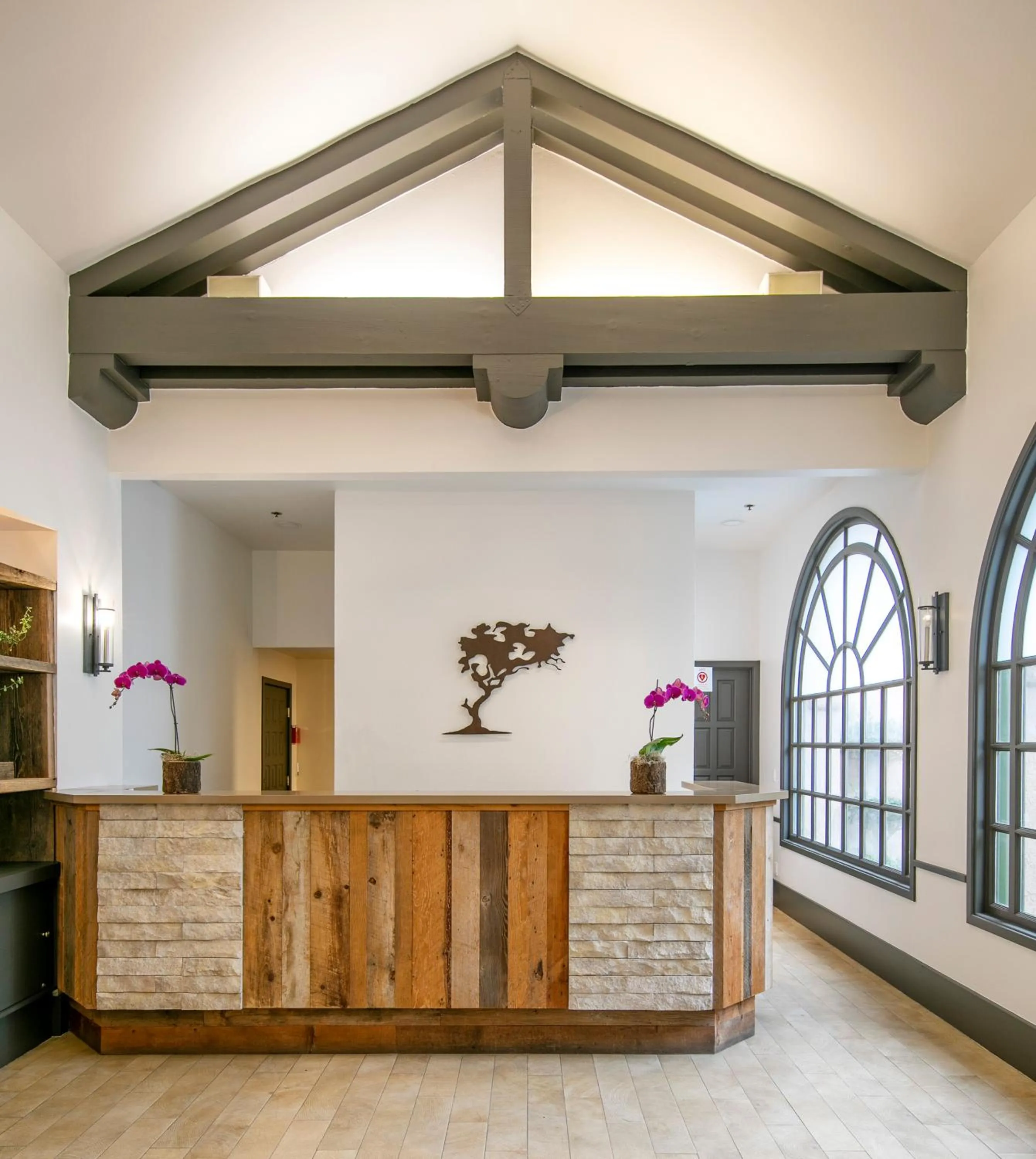 Lobby or reception in Half Moon Bay Lodge