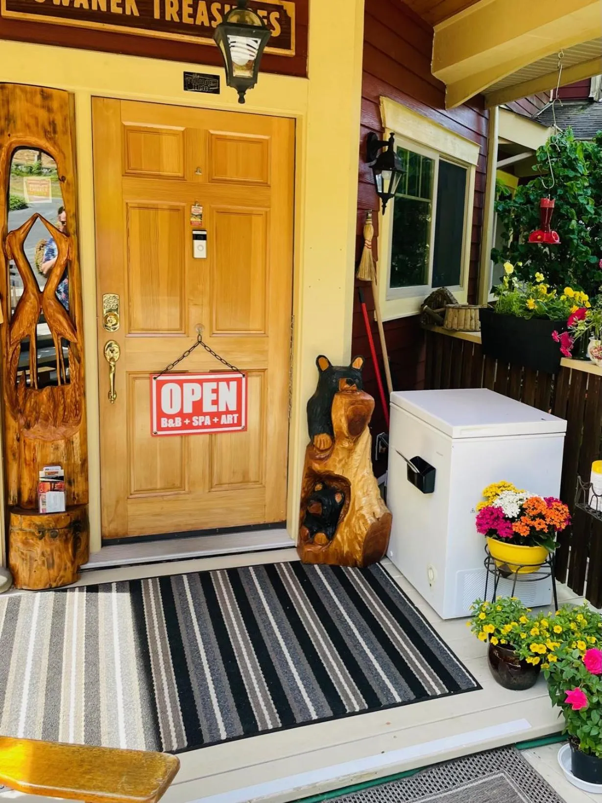 The Tuwanek Hotel and Spa