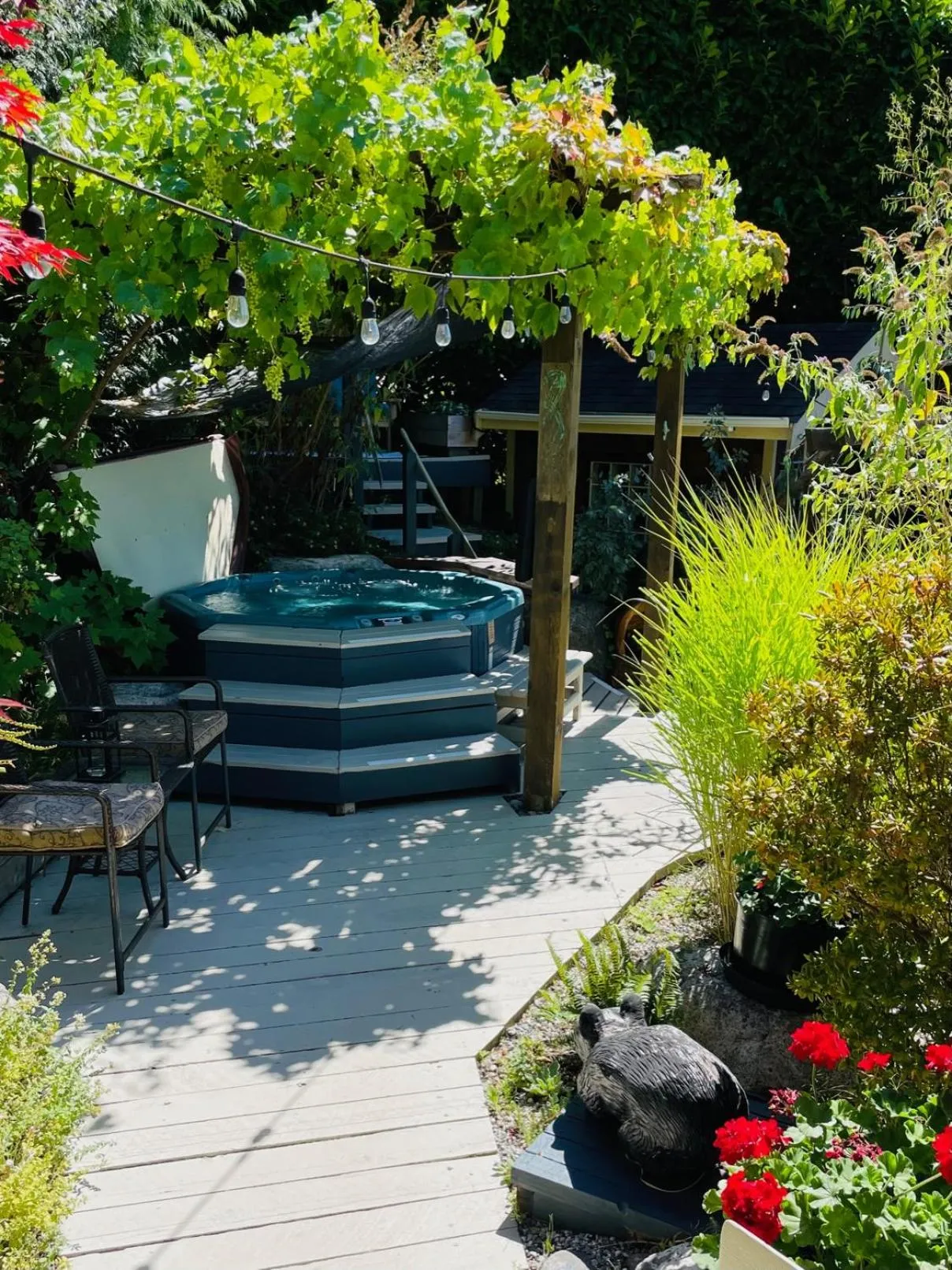 The Tuwanek Hotel and Spa