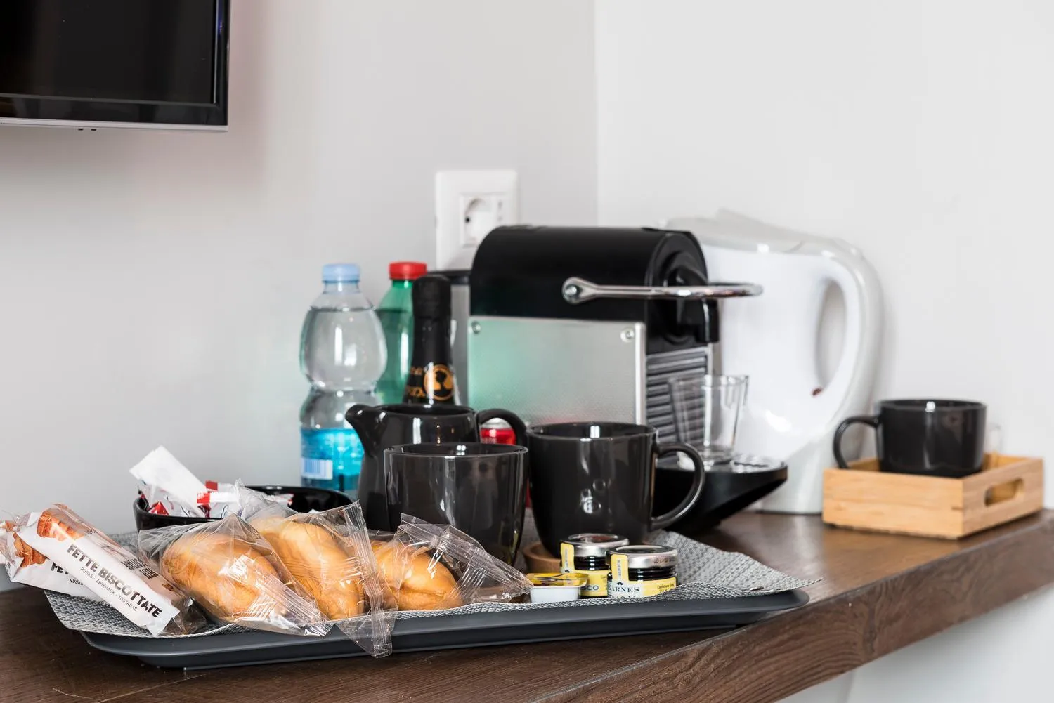 Coffee/tea facilities in Z-ArchSuites