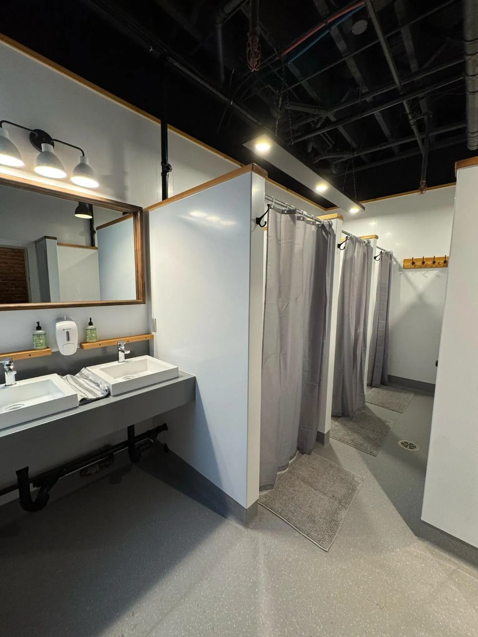 Bed in 2-Bed Male Dormitory Room in The Cambie Hostel Gastown