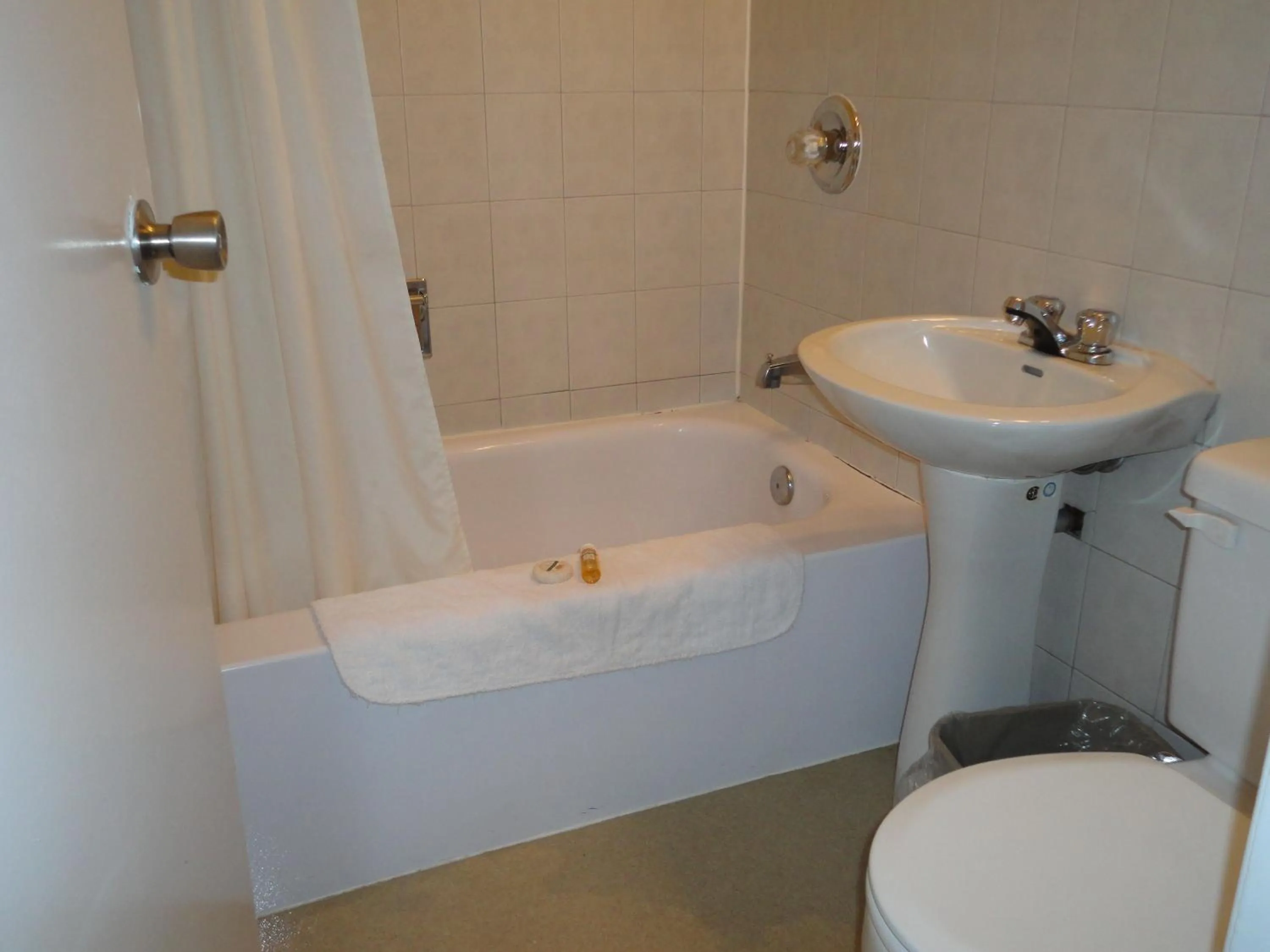 Bathroom in St. Norbert Hotel