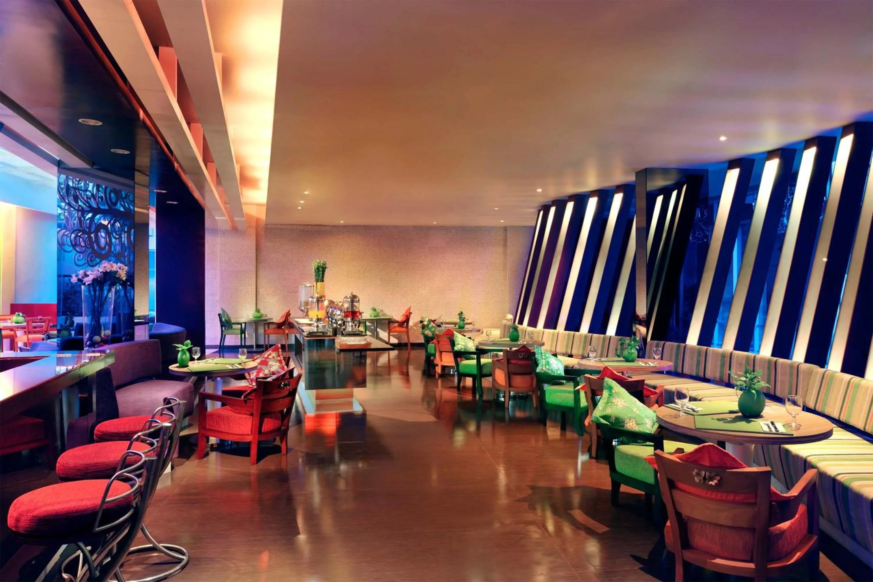 Restaurant/places to eat in Ibis Styles Bali Denpasar