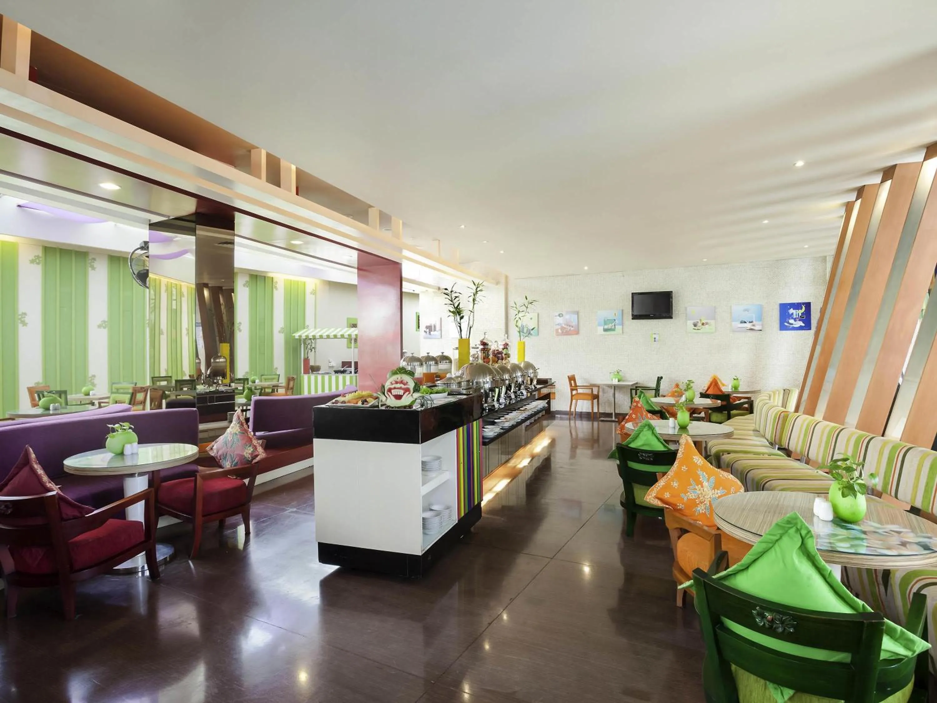 Restaurant/places to eat in Ibis Styles Bali Denpasar