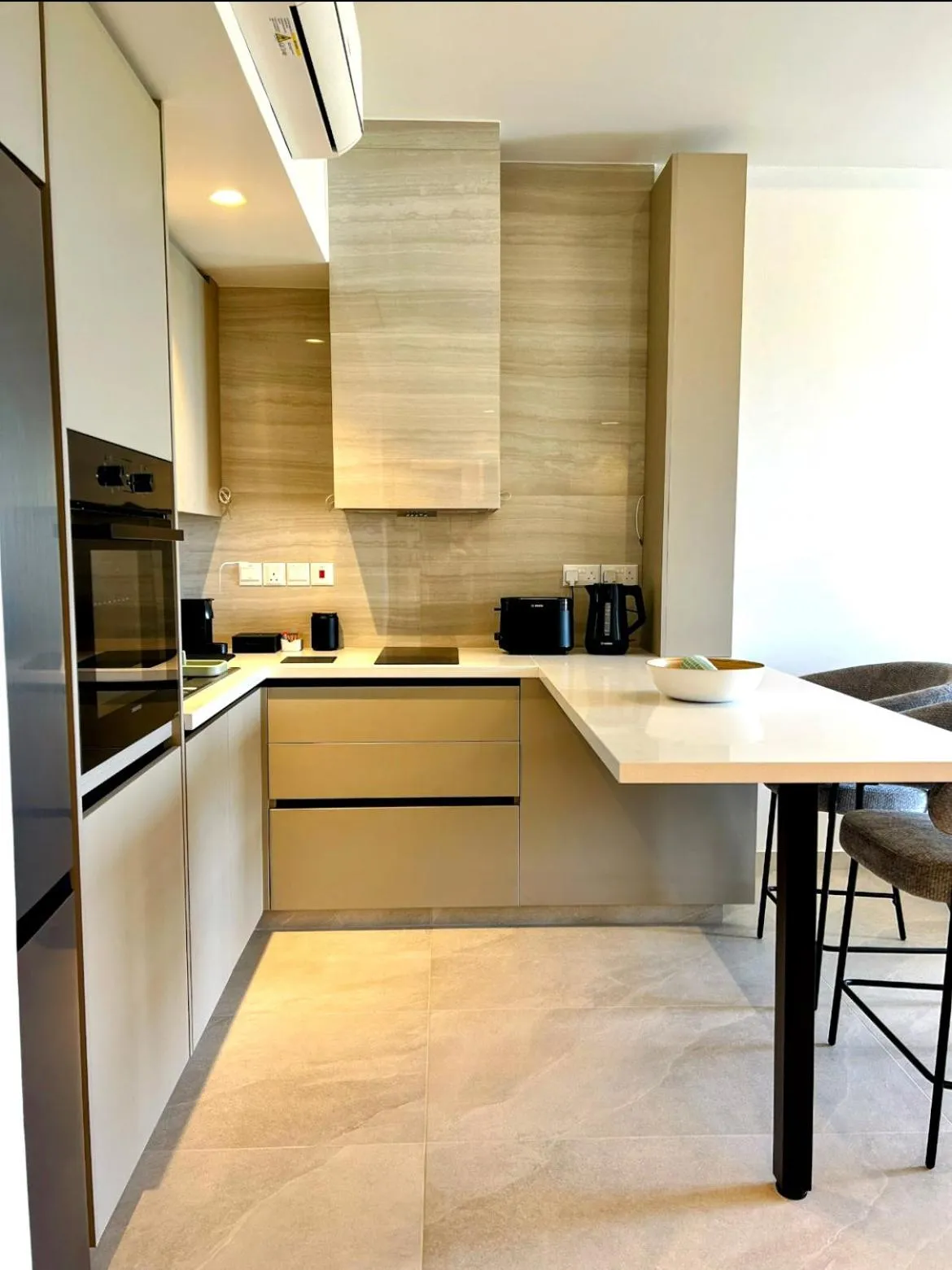 Coffee/tea facilities in Pigeon Beach Hotel Apartments