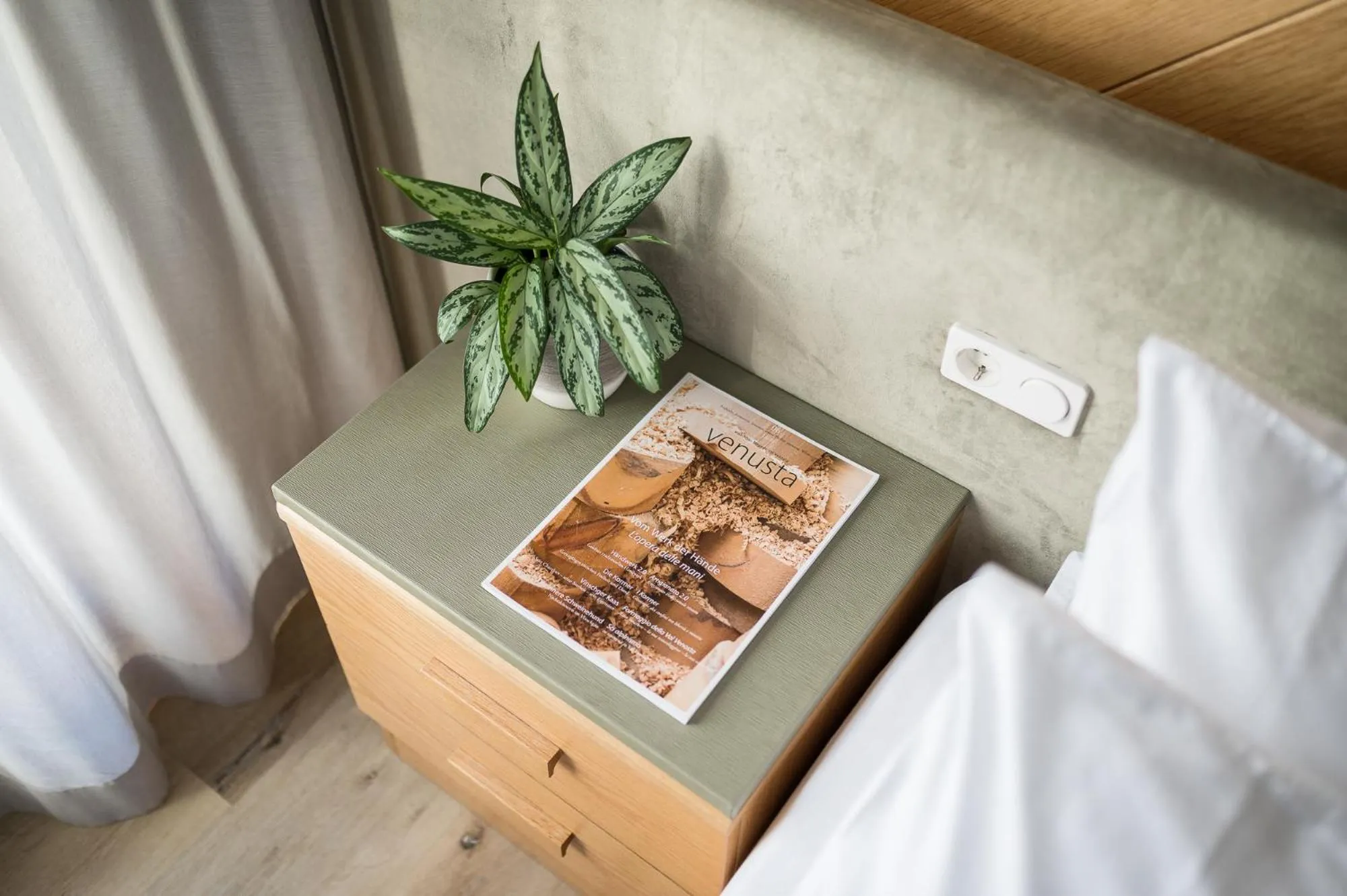 Photo of the whole room, Bed in Hotel Alpenjuwel