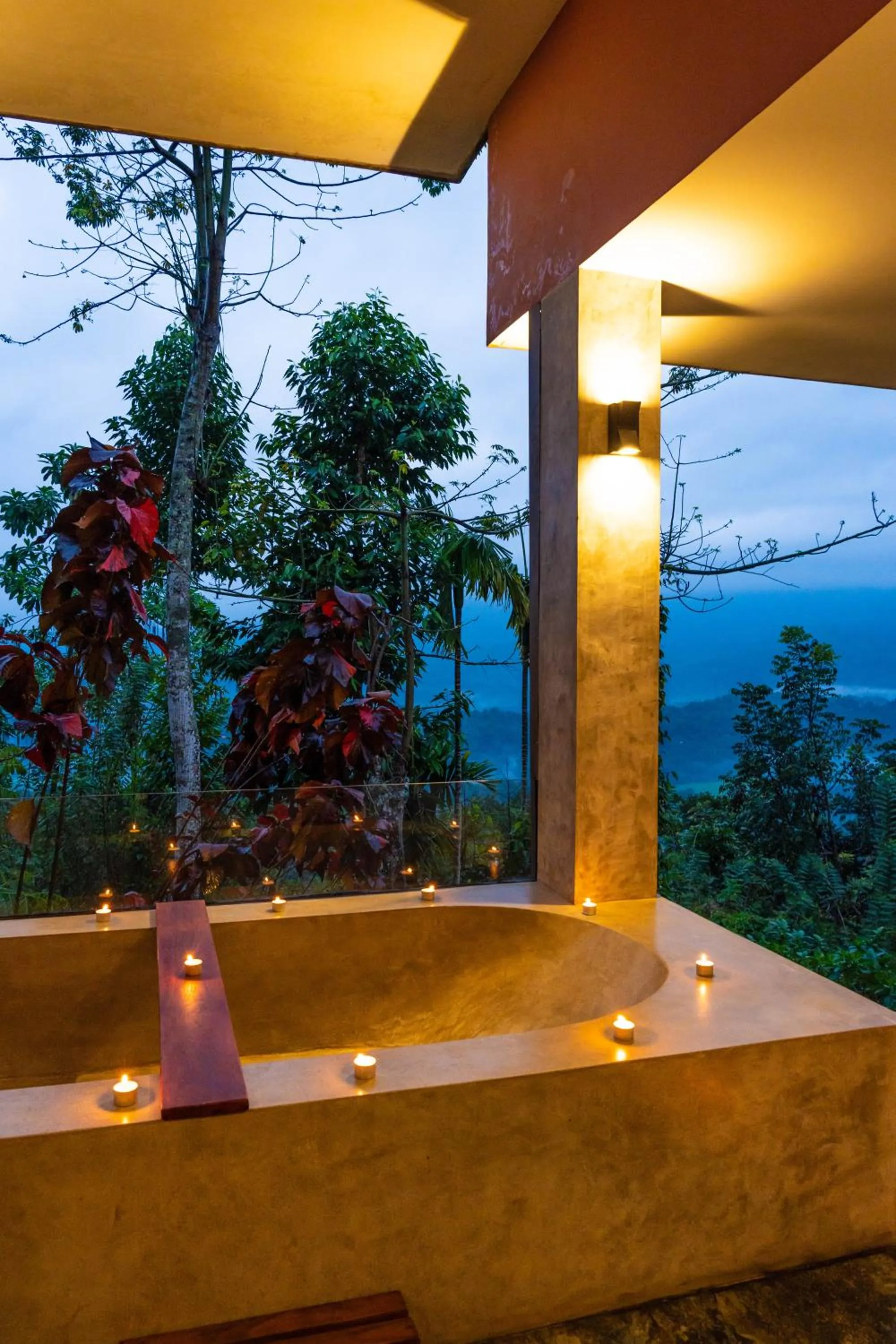Bath in Aarunya Nature Resort - Kandy