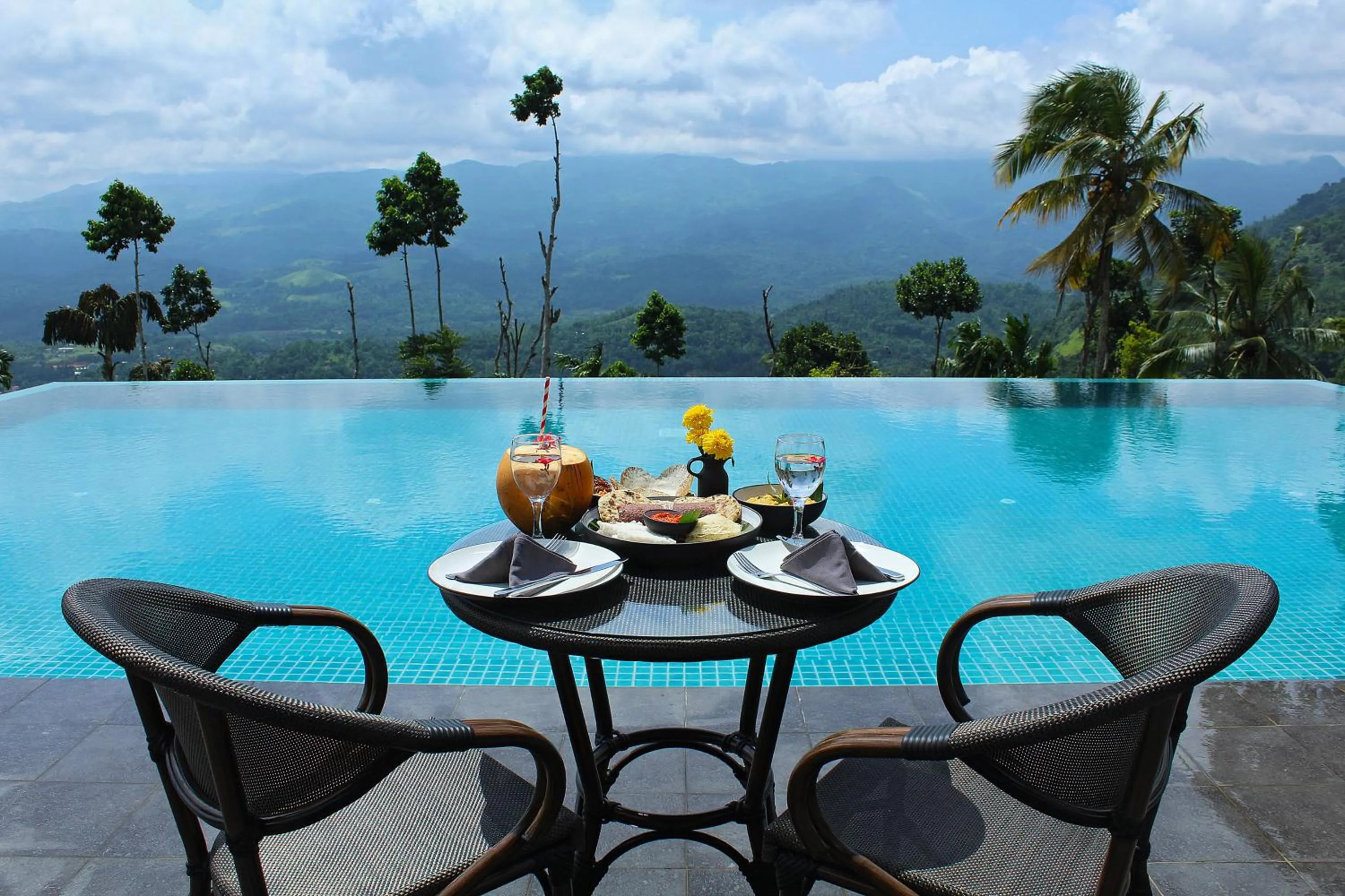 Restaurant/places to eat in Aarunya Nature Resort - Kandy