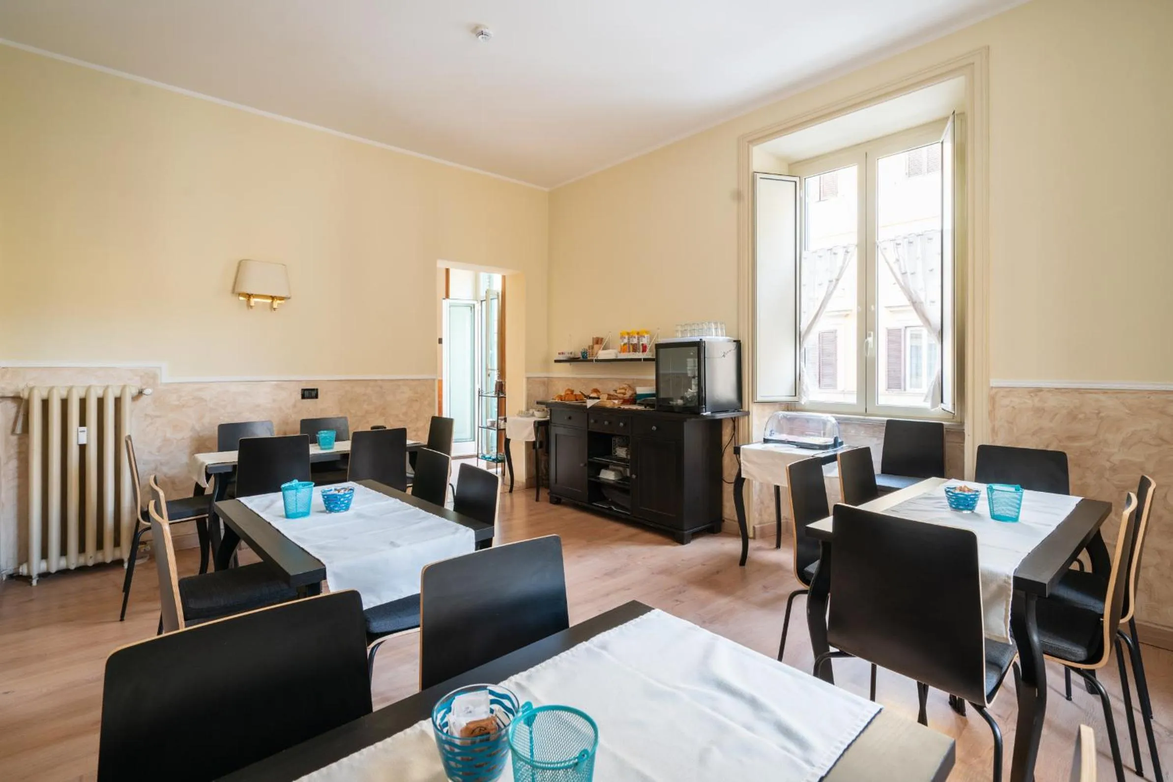 Breakfast in Hotel Ascot