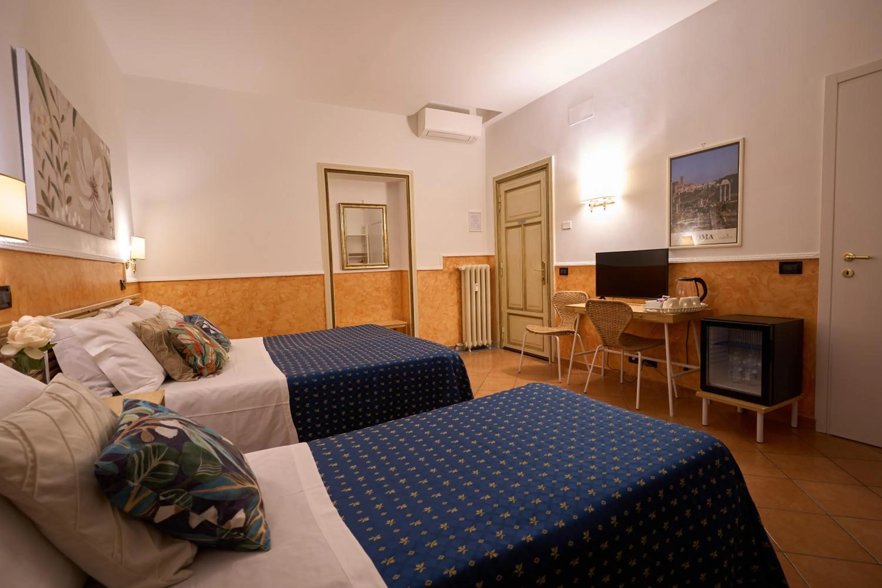 TV and multimedia, Bed in Hotel Ascot